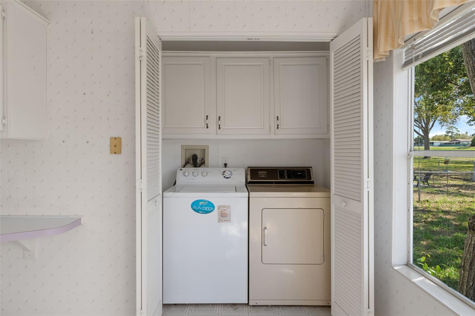 Image 15 of 36 For 7482 Dinsmore Street