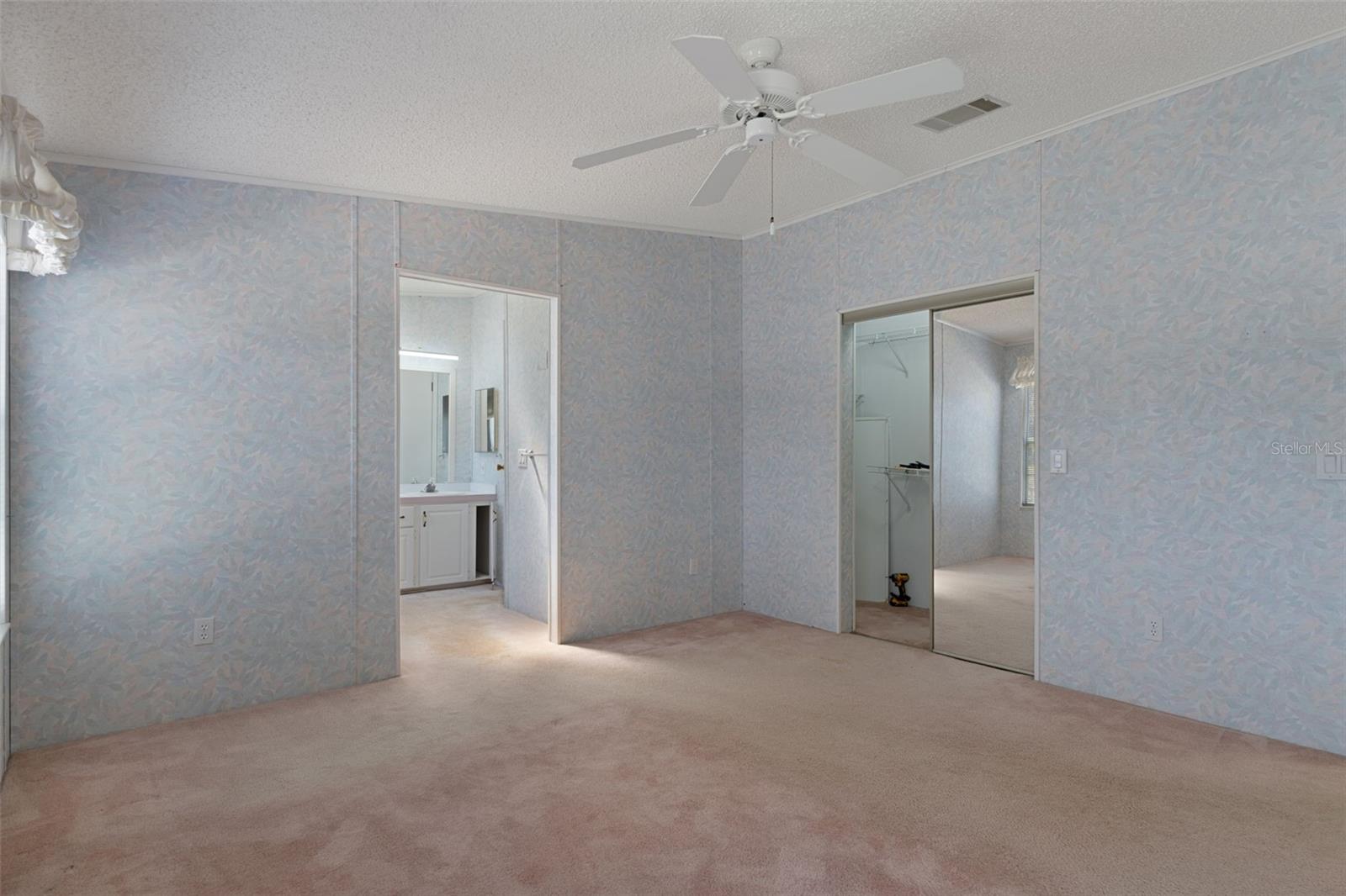 Image 17 of 36 For 7482 Dinsmore Street