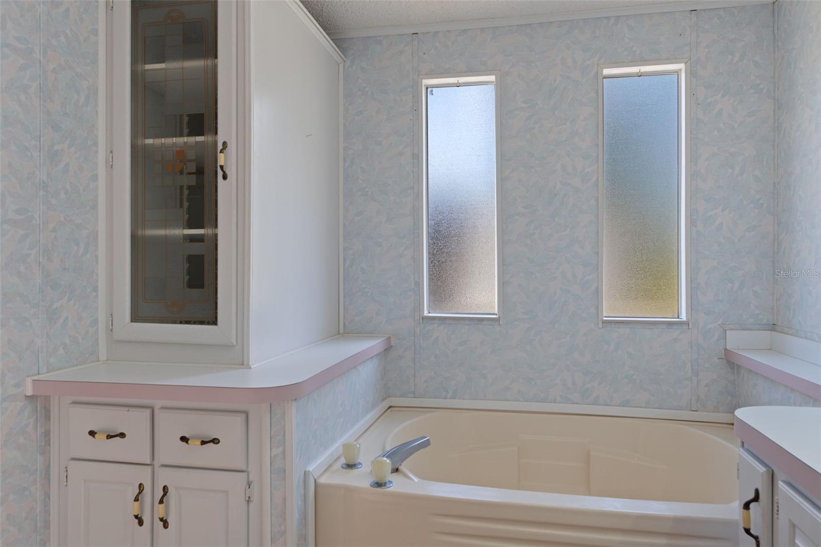 Image 20 of 36 For 7482 Dinsmore Street