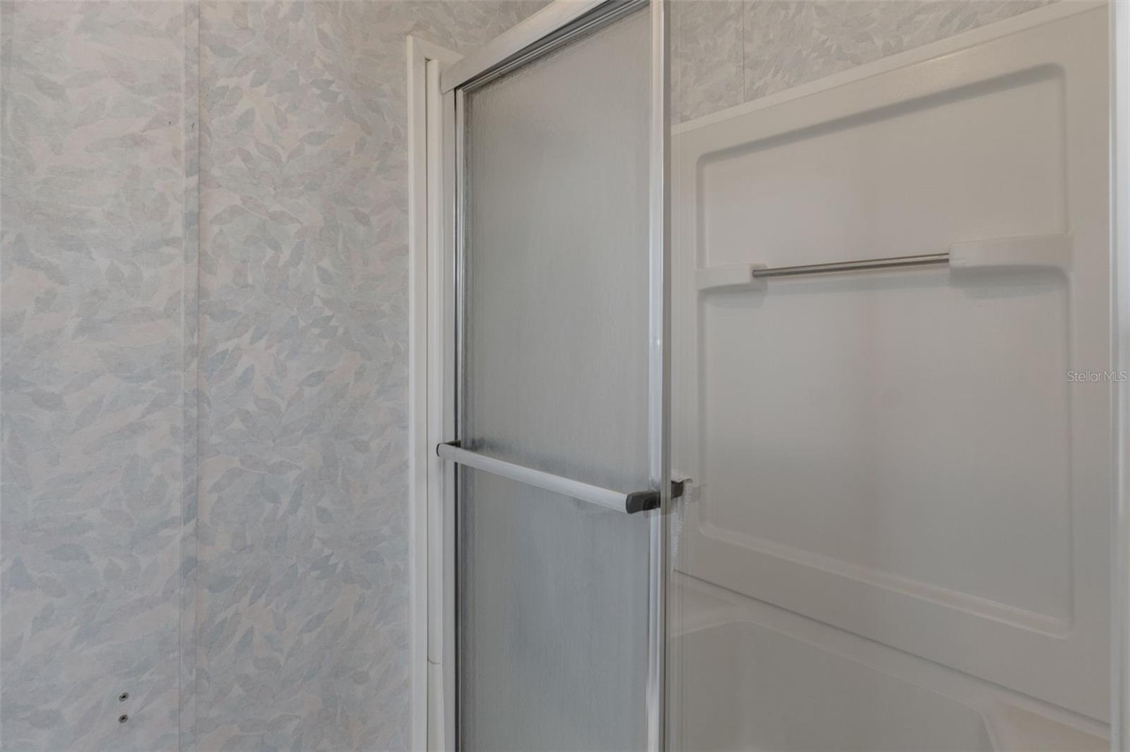 Image 21 of 36 For 7482 Dinsmore Street