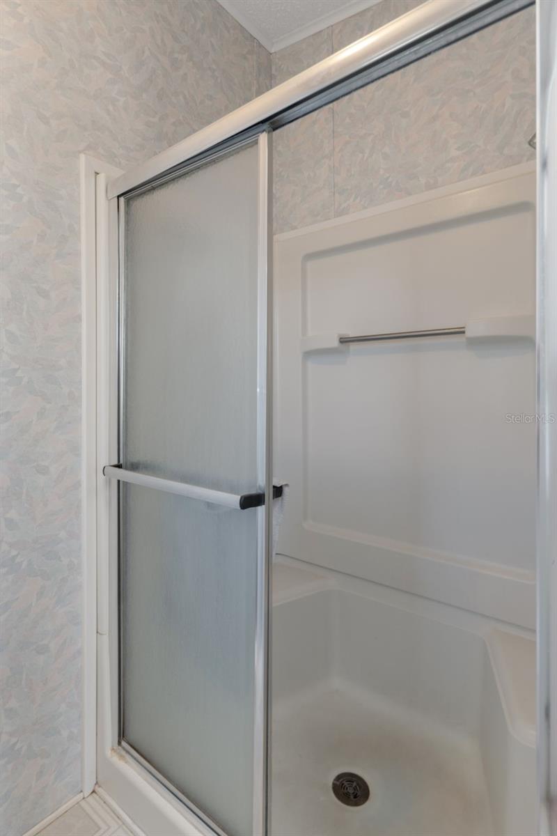 Image 22 of 36 For 7482 Dinsmore Street