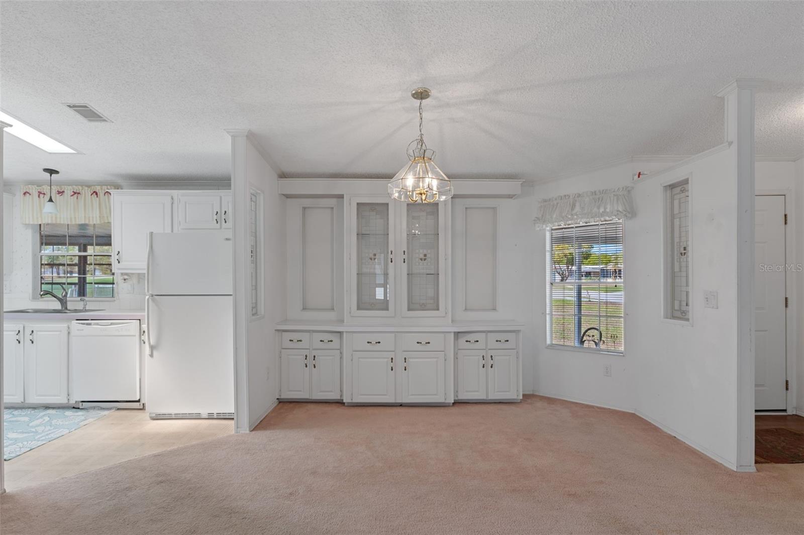 Image 9 of 36 For 7482 Dinsmore Street