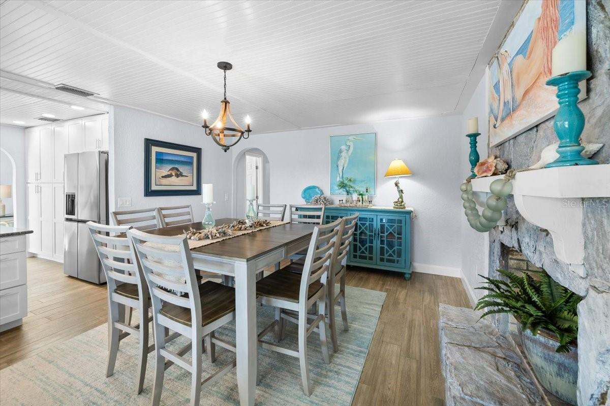 Image 12 of 39 For 4208 Des Prez Court