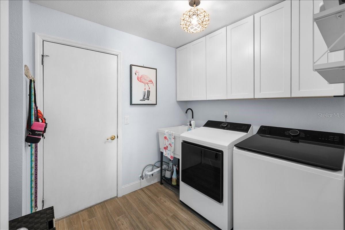 Image 21 of 39 For 4208 Des Prez Court