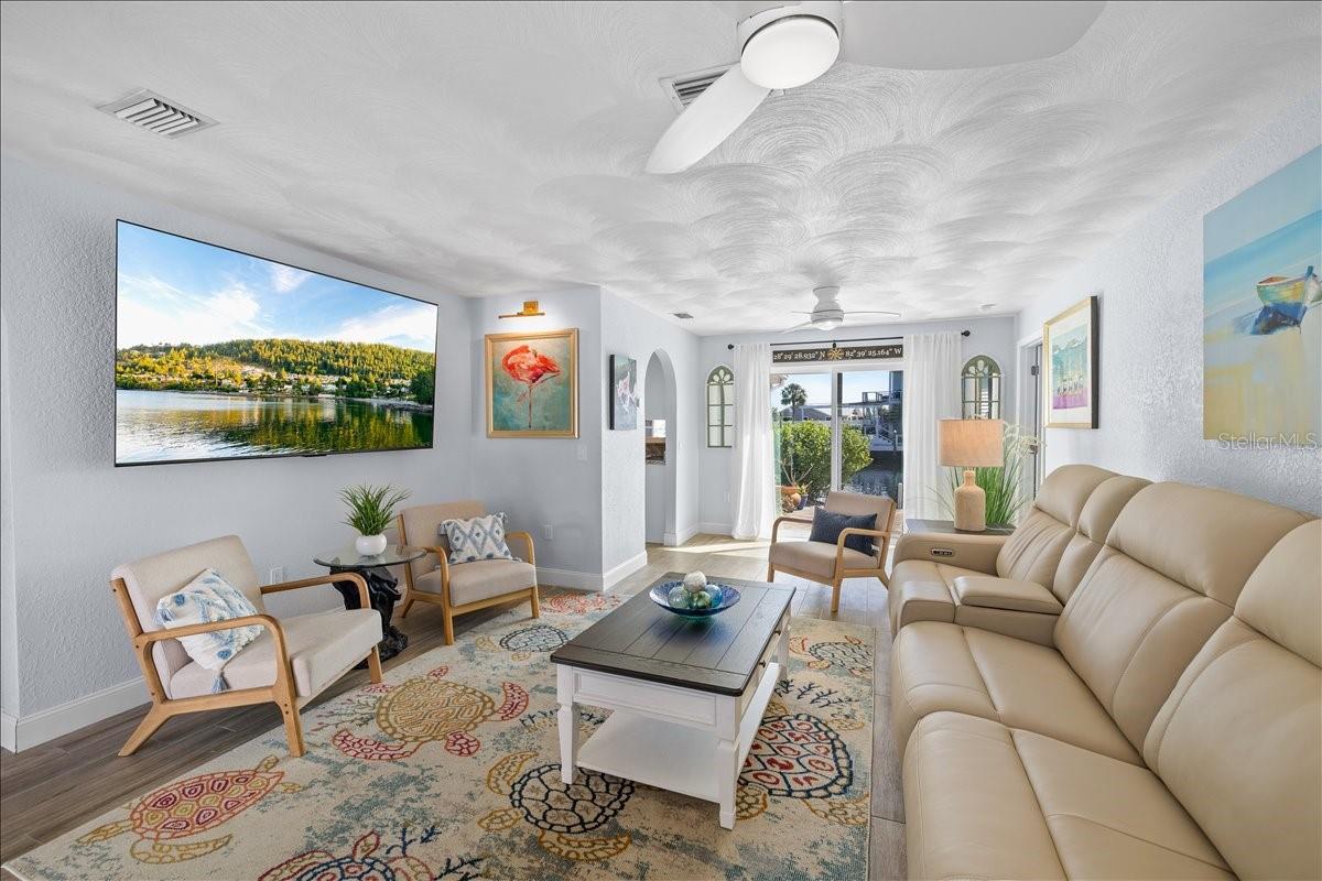 Image 8 of 39 For 4208 Des Prez Court