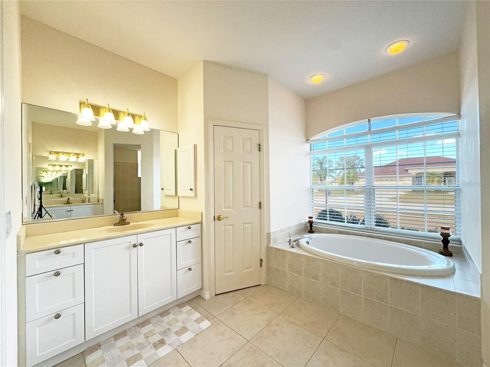 Image 14 of 42 For 9011 Province Street