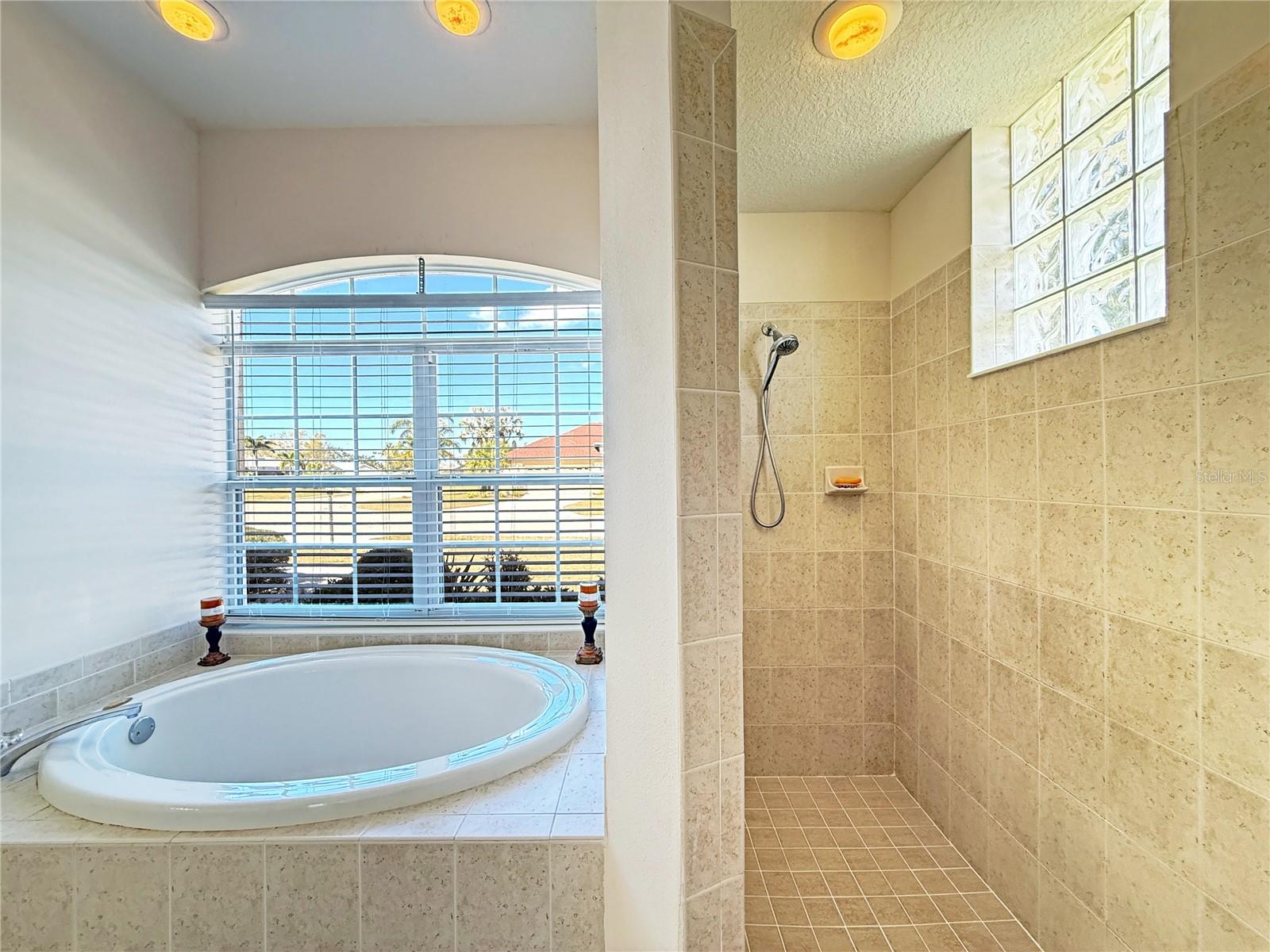 Image 16 of 42 For 9011 Province Street