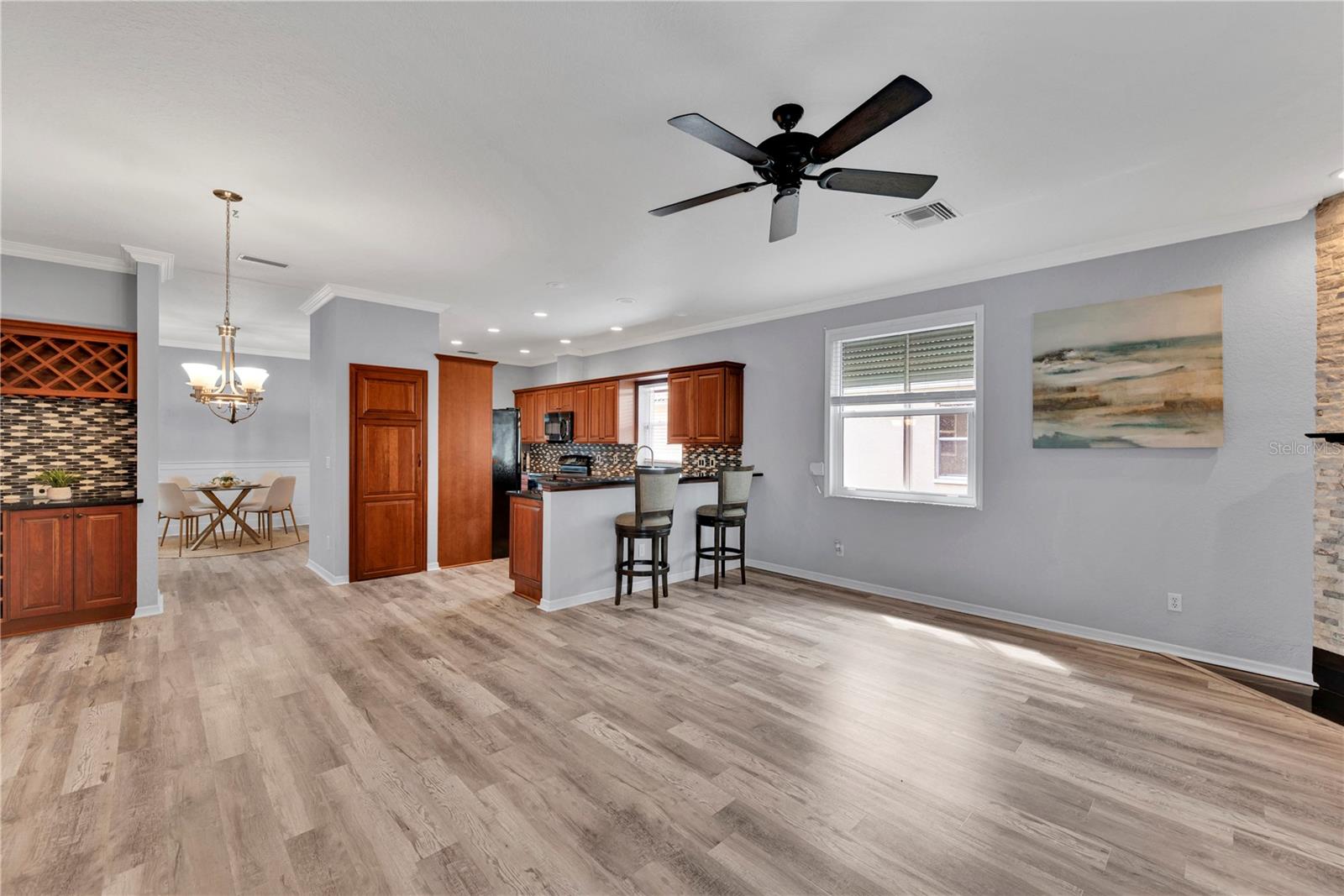 Image 16 of 42 For 1717 Bermuda Court