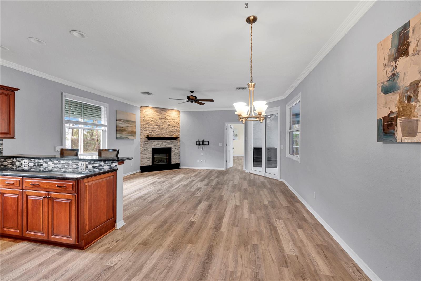 Image 6 of 42 For 1717 Bermuda Court