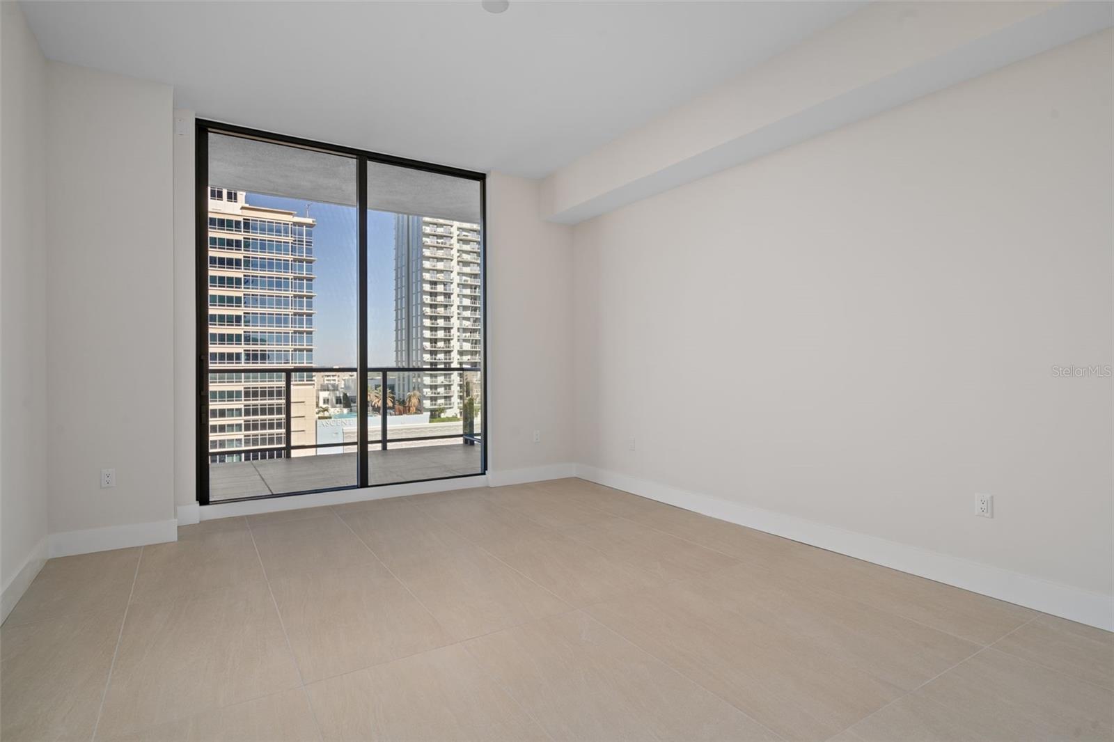 Image 18 of 50 For 275 1st Avenue S 1001