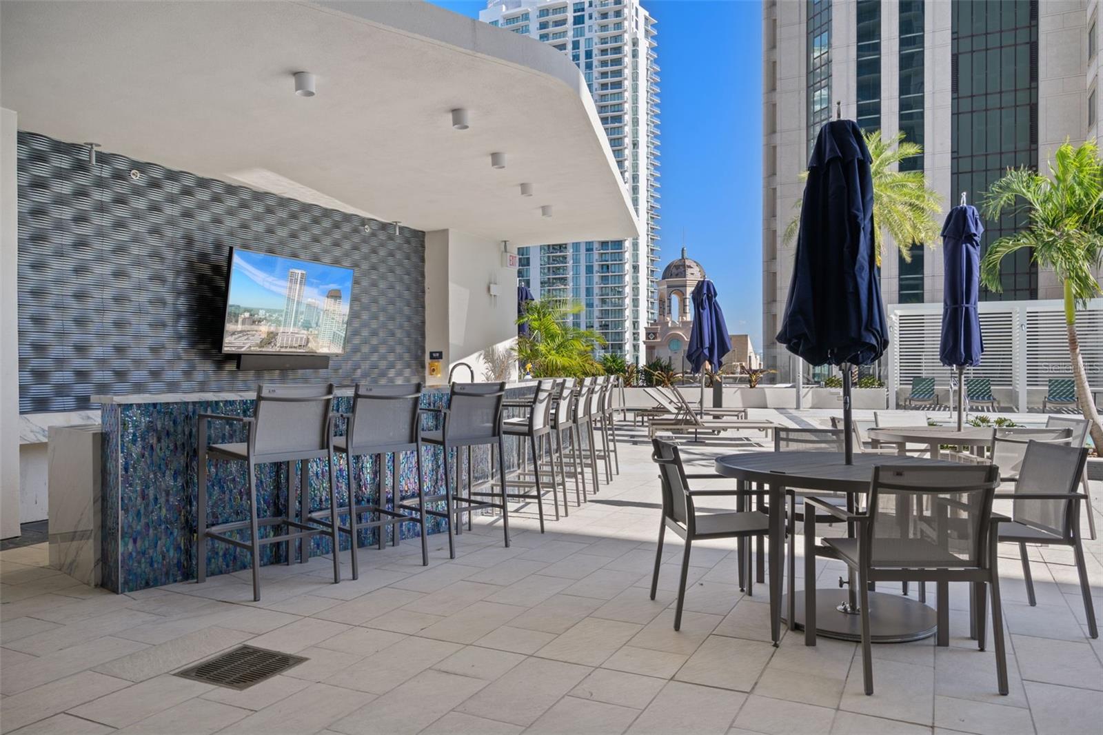 Image 42 of 50 For 275 1st Avenue S 1001