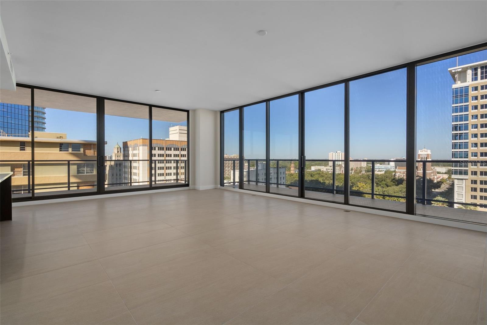 Image 9 of 50 For 275 1st Avenue S 1001