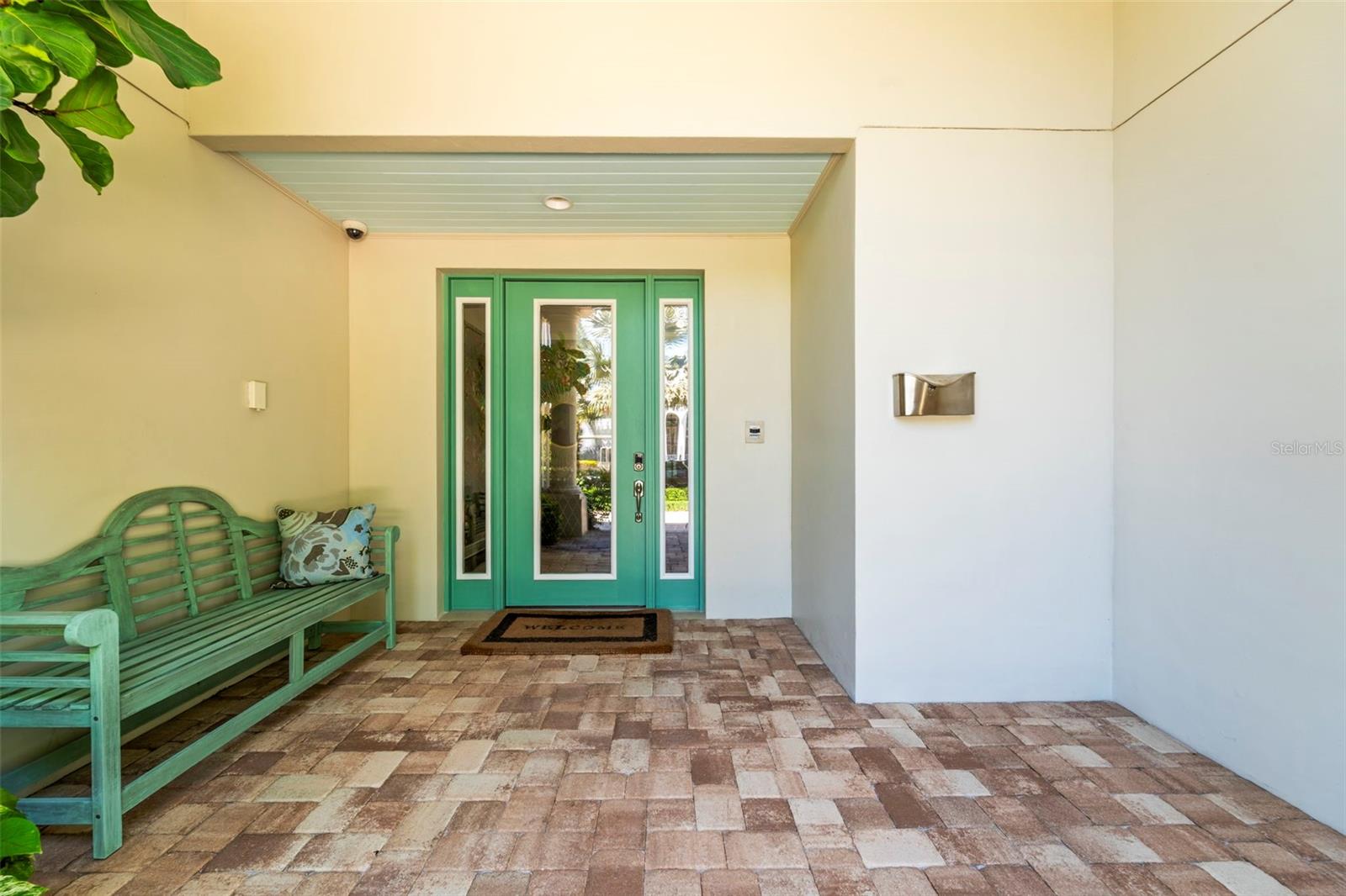 Image 57 of 62 For 19 Bayfront Court S