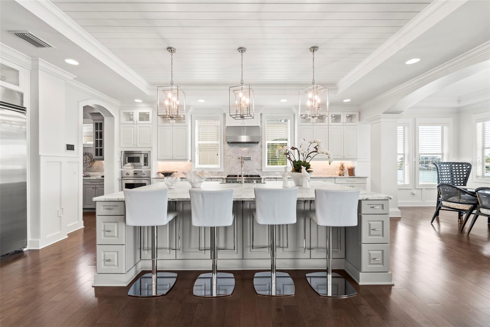 Image 8 of 62 For 19 Bayfront Court S