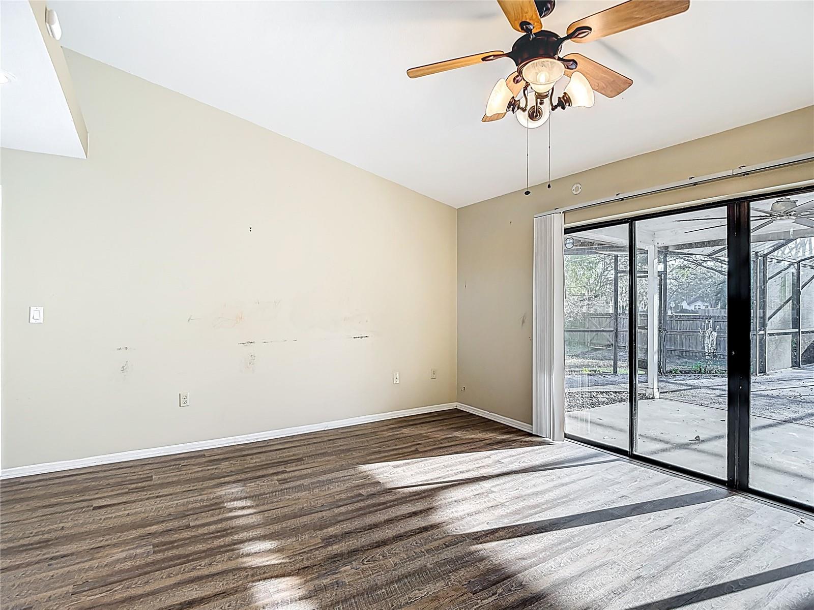 Image 21 of 61 For 1040 Sawyers Court