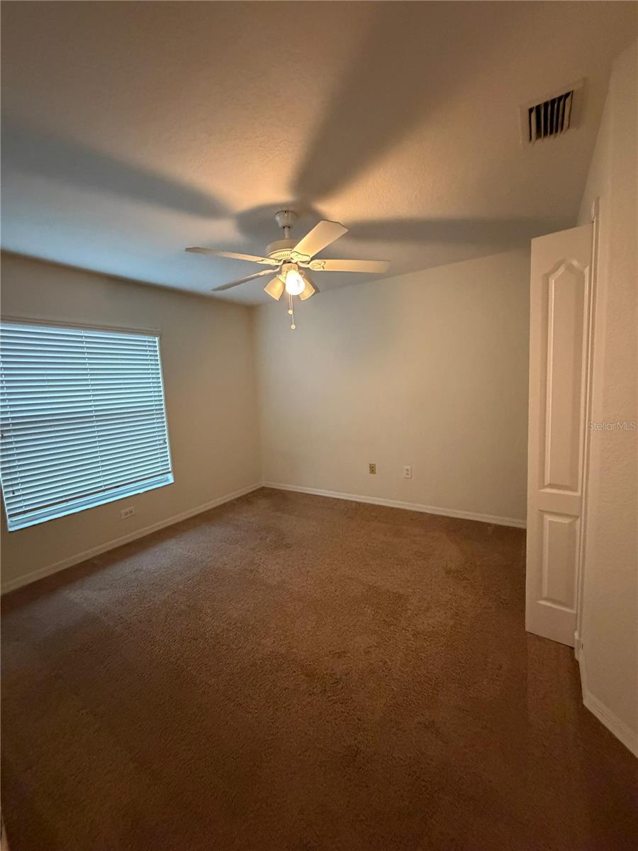 Image 13 of 37 For 302 Crystal Goblet Court