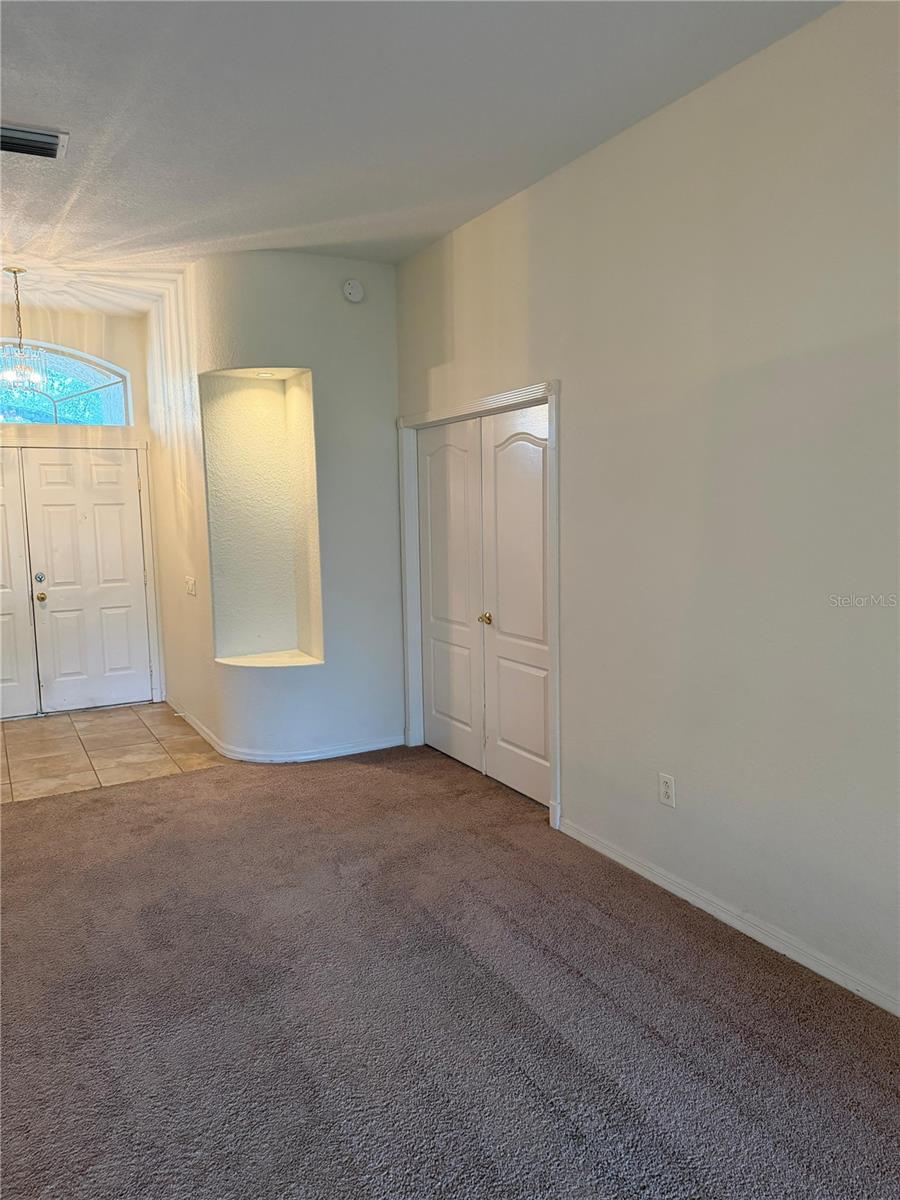 Image 15 of 37 For 302 Crystal Goblet Court