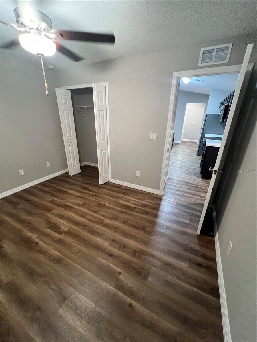 Image 13 of 36 For 25048 Estrada Circle