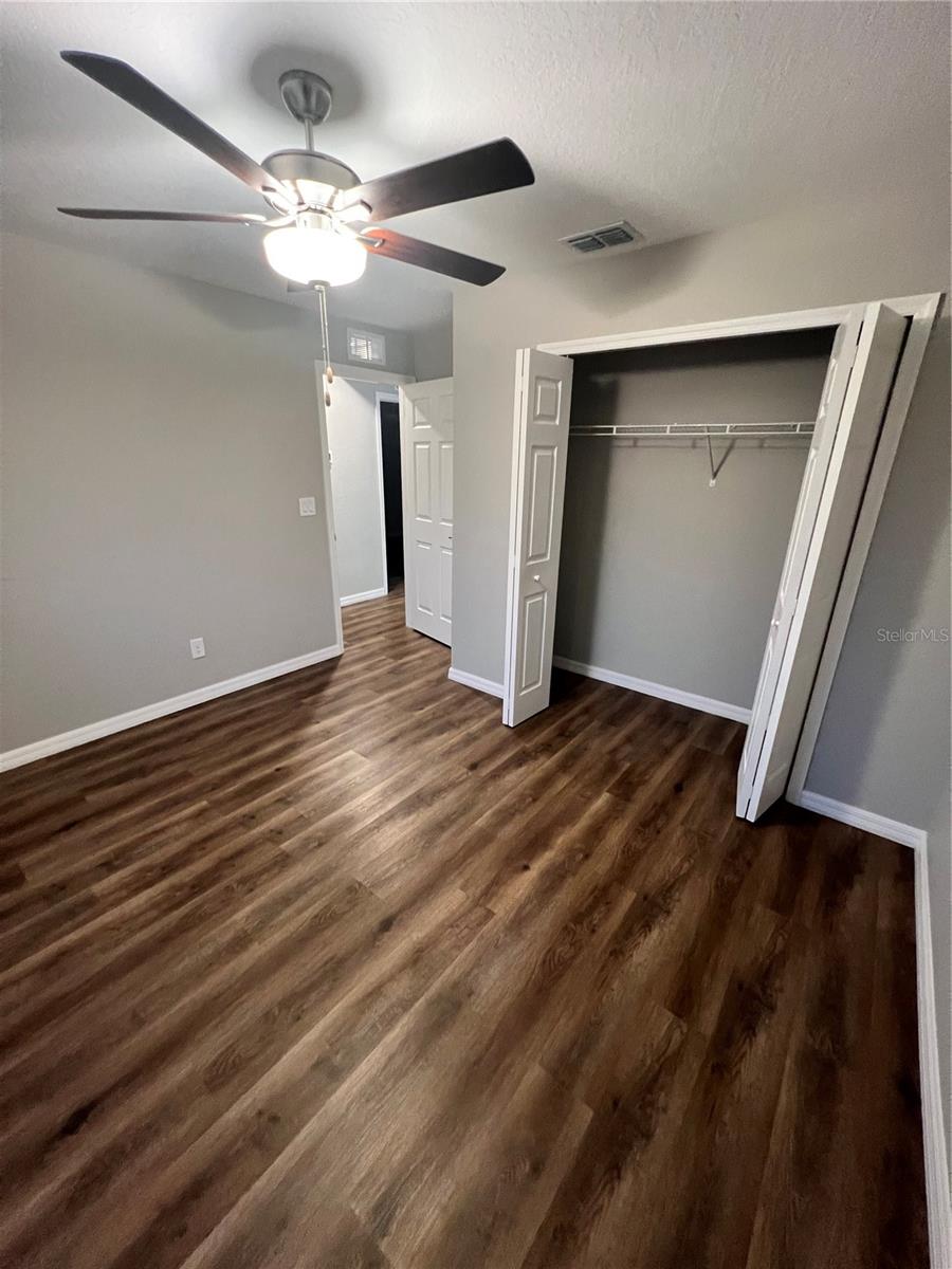 Image 17 of 36 For 25048 Estrada Circle