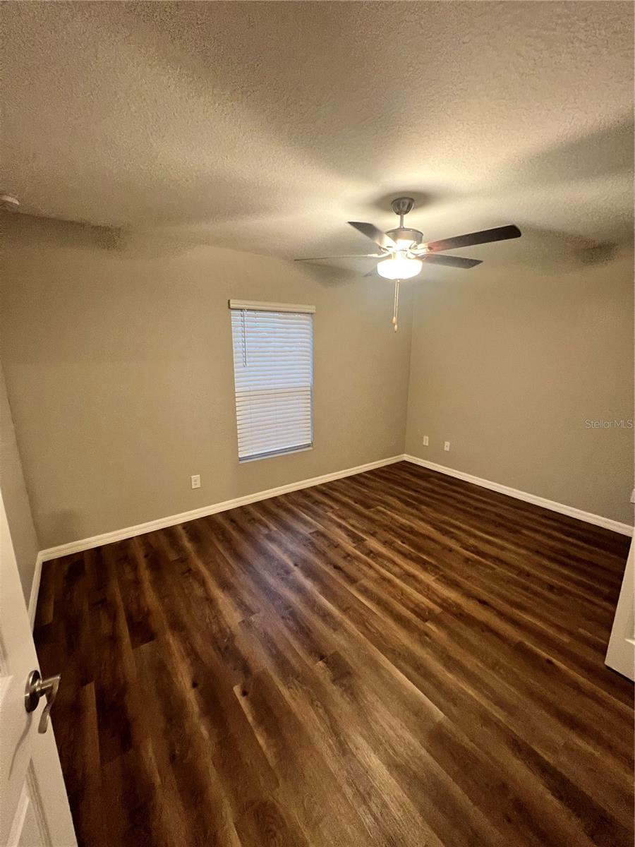 Image 19 of 36 For 25048 Estrada Circle