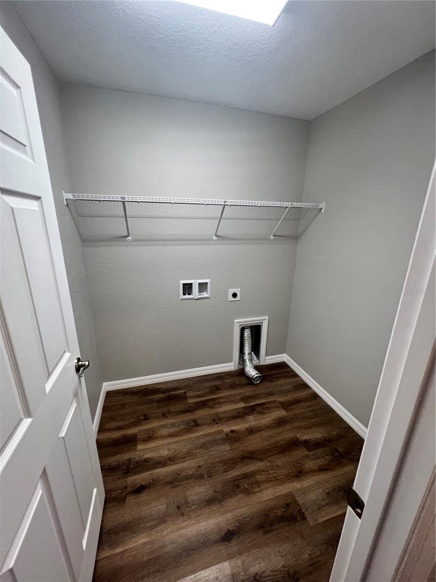 Image 23 of 36 For 25048 Estrada Circle