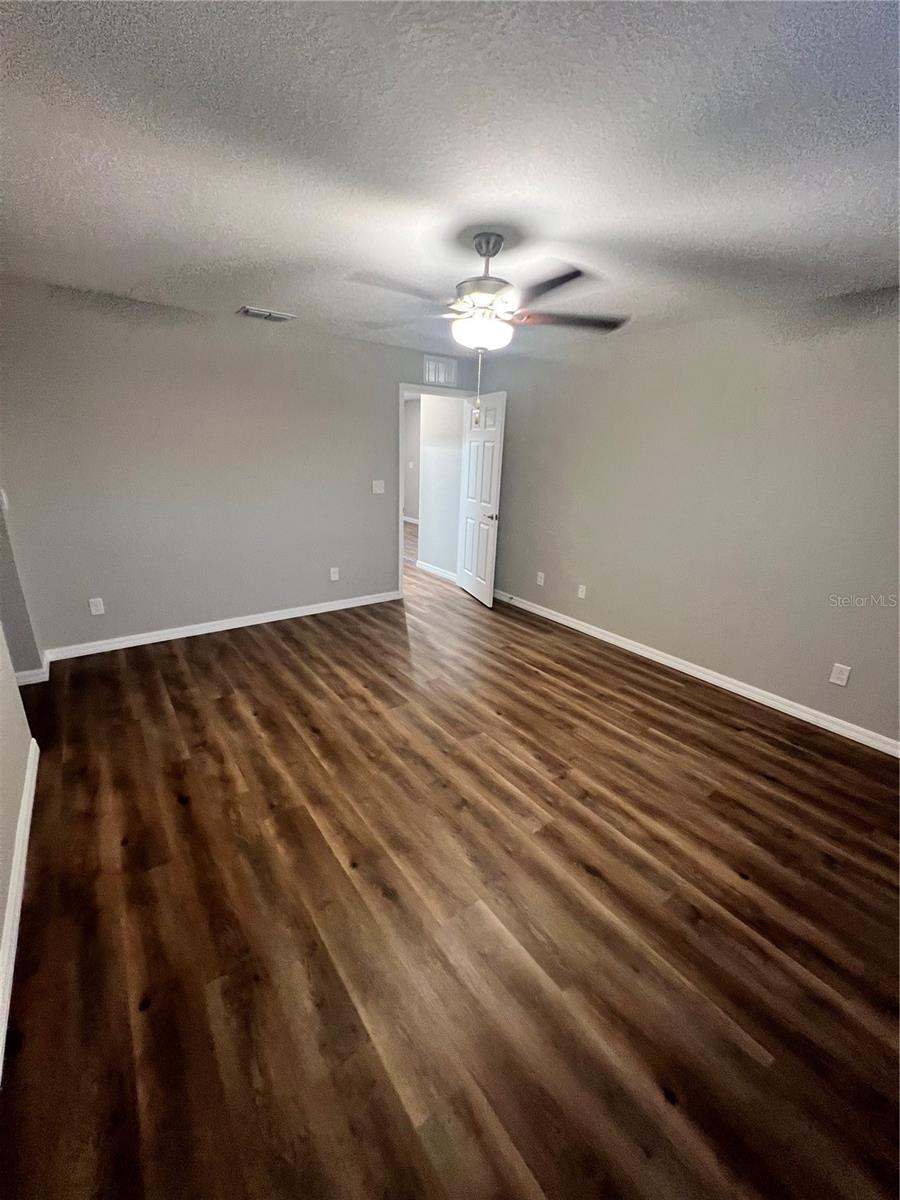 Image 28 of 36 For 25048 Estrada Circle