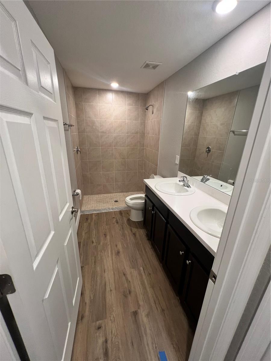 Image 29 of 36 For 25048 Estrada Circle