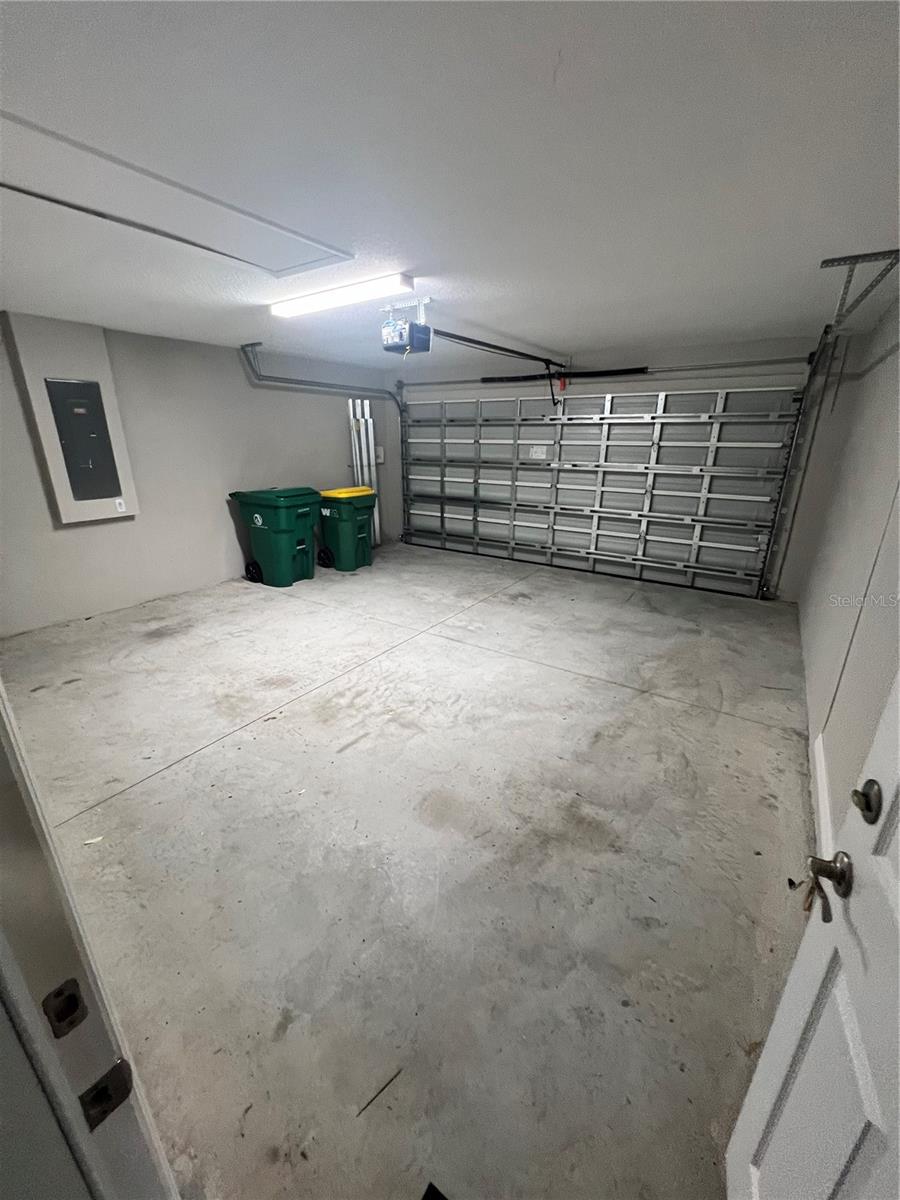 Image 34 of 36 For 25048 Estrada Circle