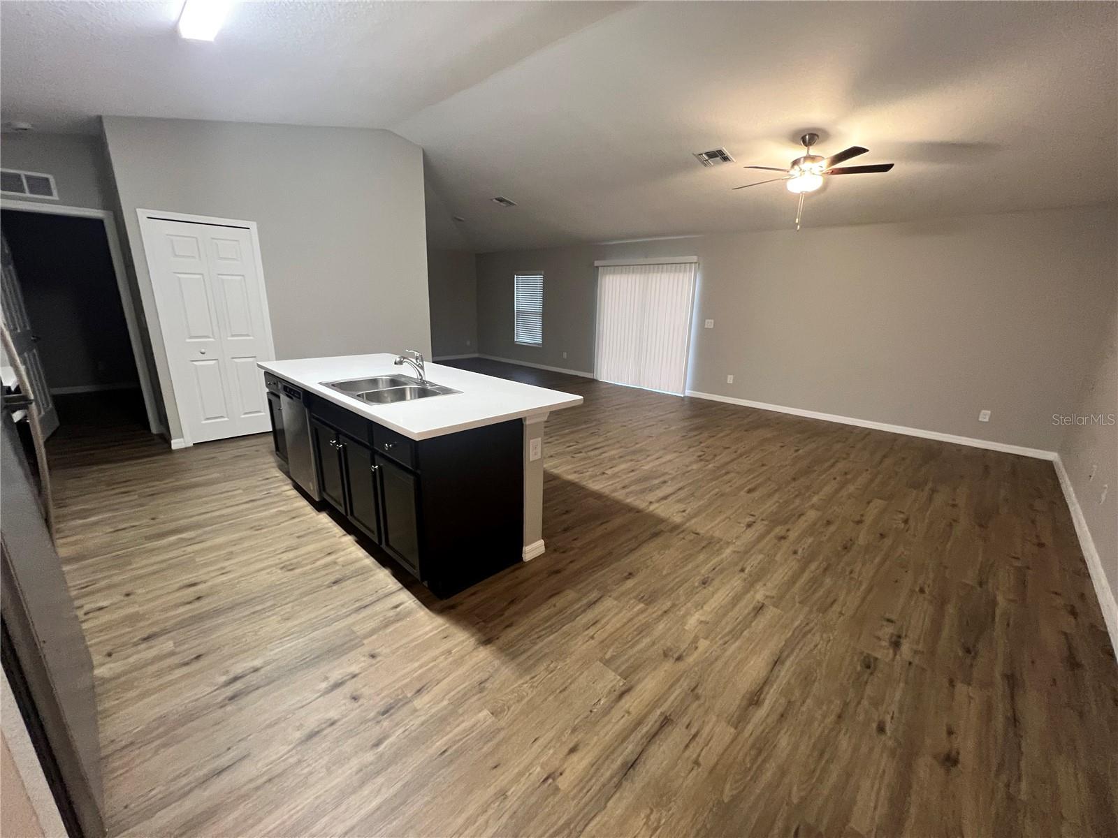 Image 8 of 36 For 25048 Estrada Circle