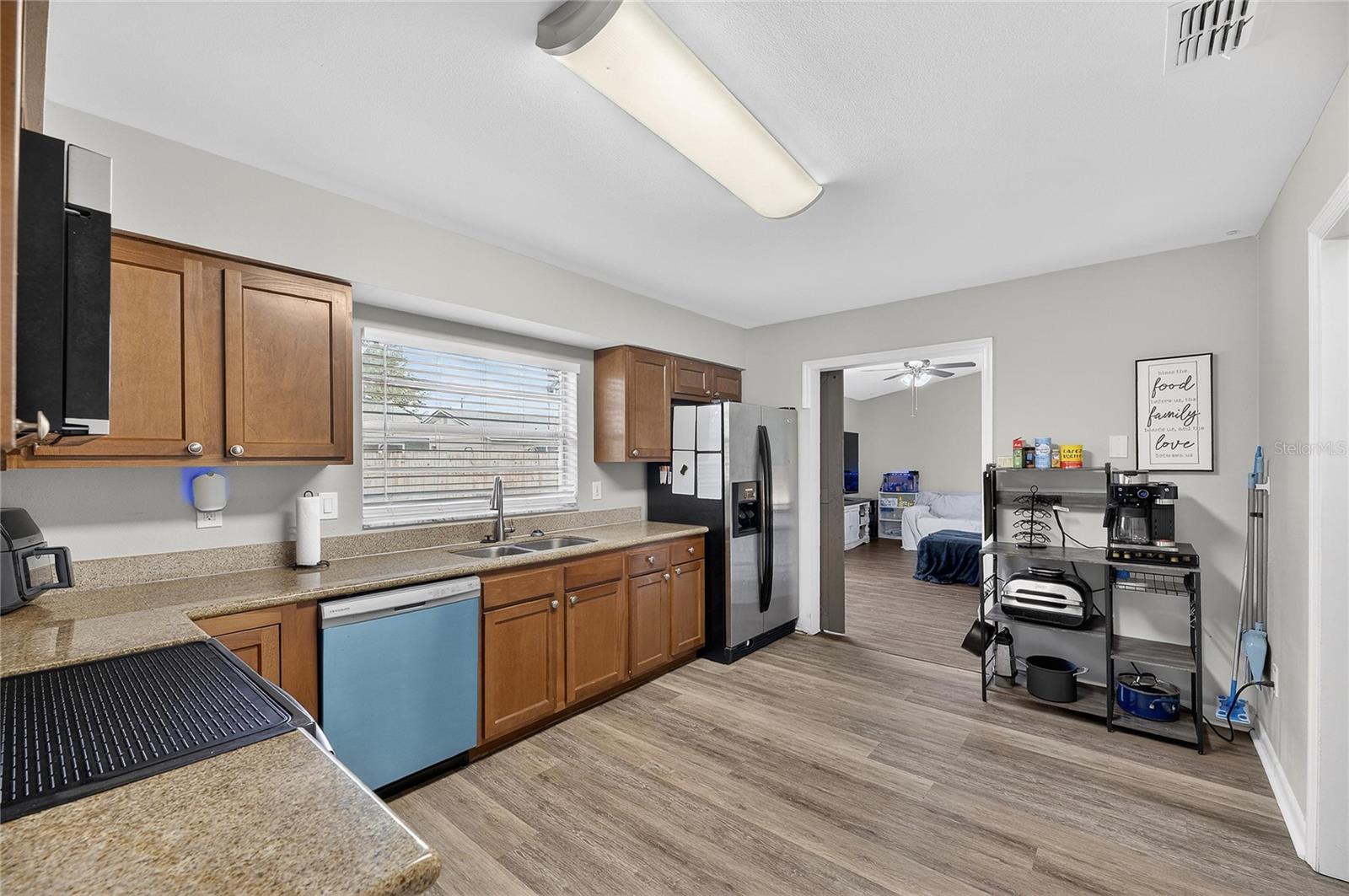 Image 18 of 54 For 3006 Rosebud Lane