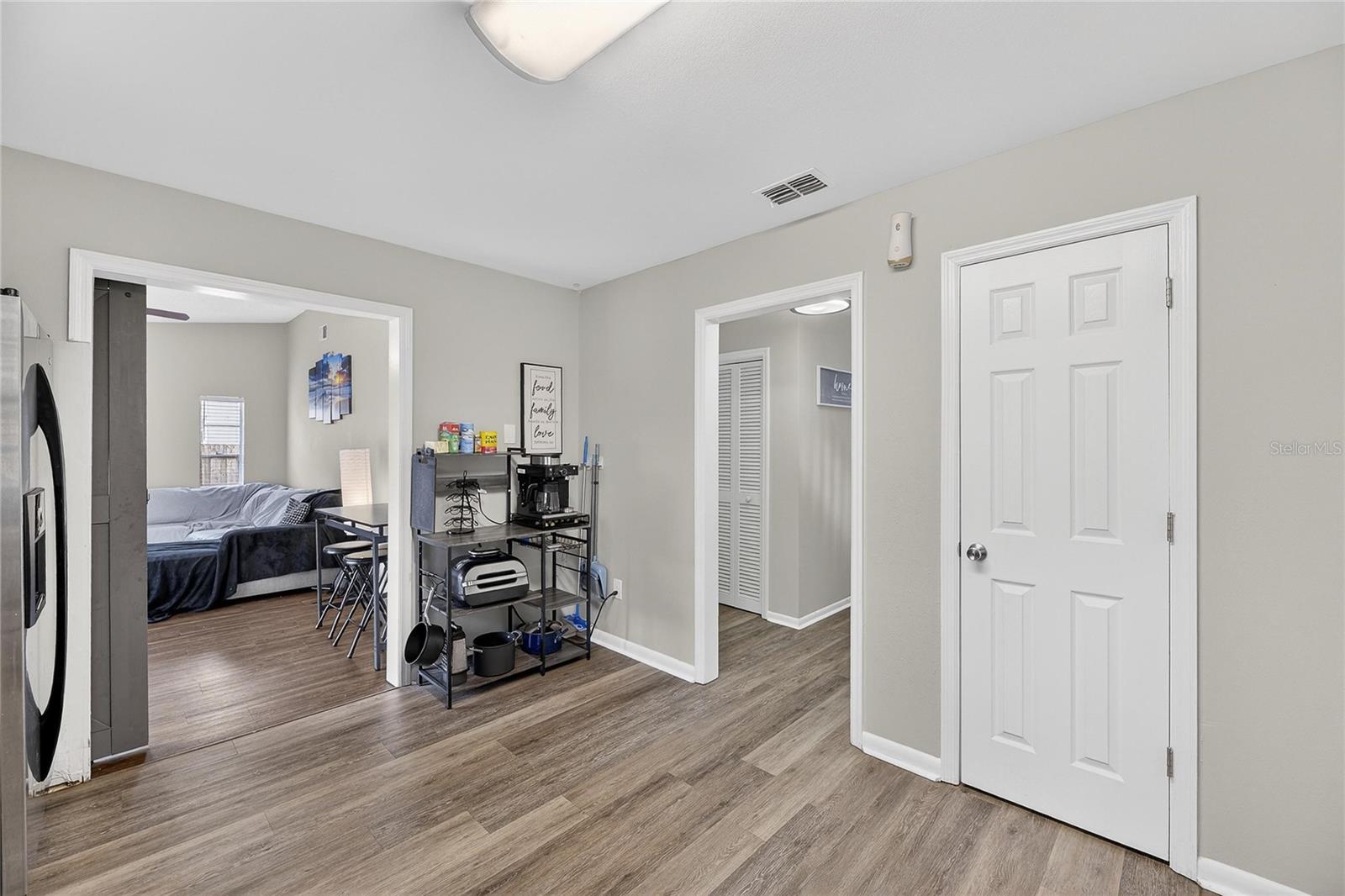 Image 22 of 54 For 3006 Rosebud Lane