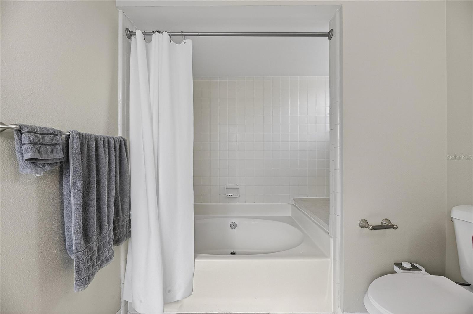 Image 46 of 54 For 3006 Rosebud Lane