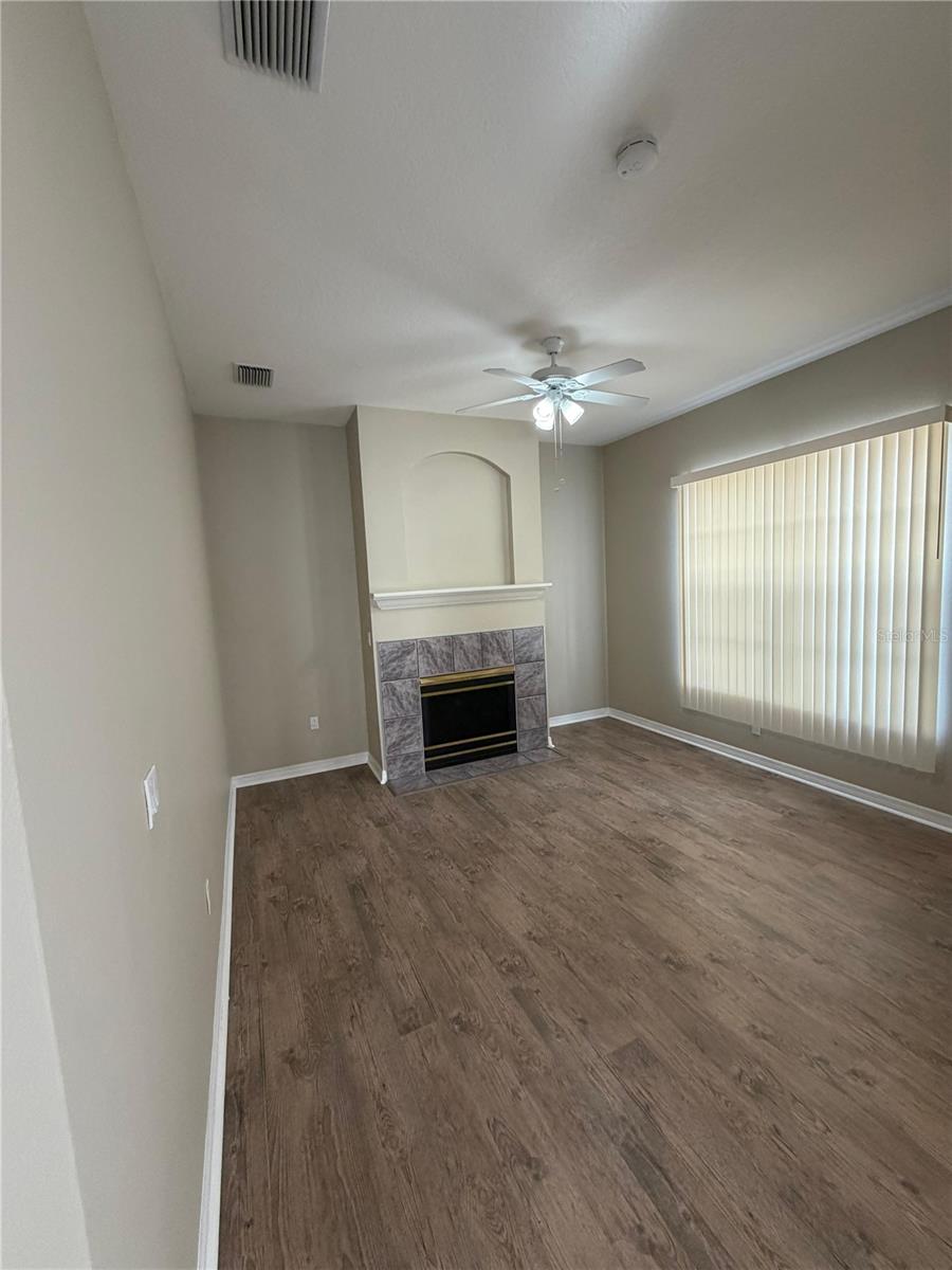 Image 4 of 25 For 10401 Canary Isle Drive