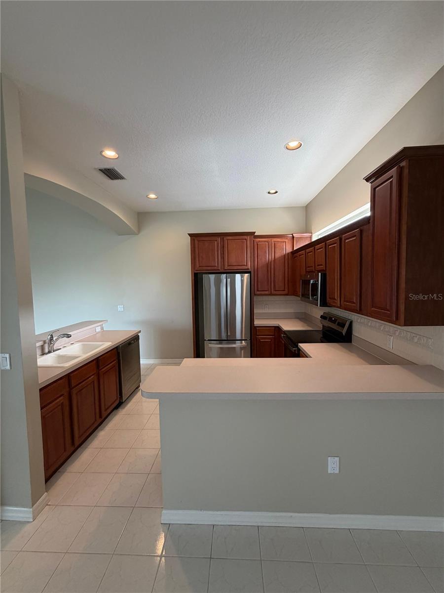 Image 6 of 25 For 10401 Canary Isle Drive