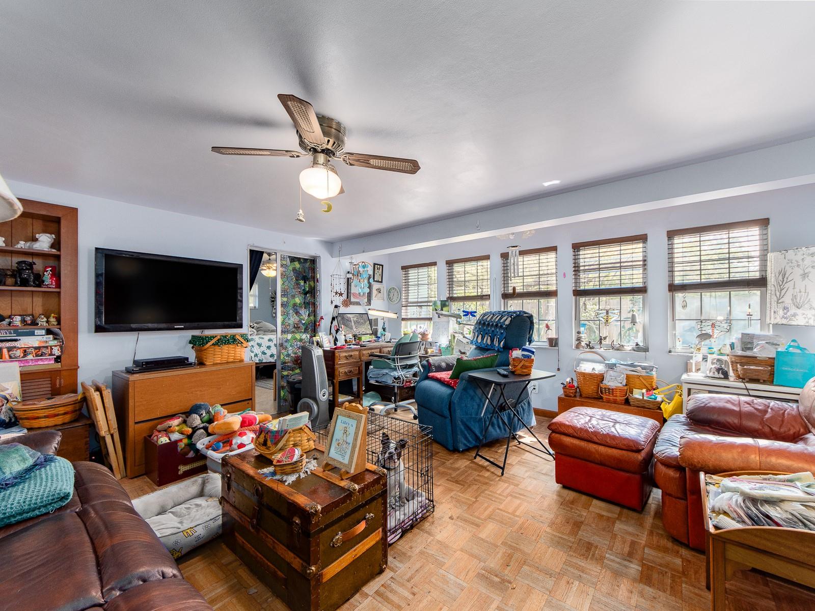 Image 17 of 23 For 471 Sierra Circle E