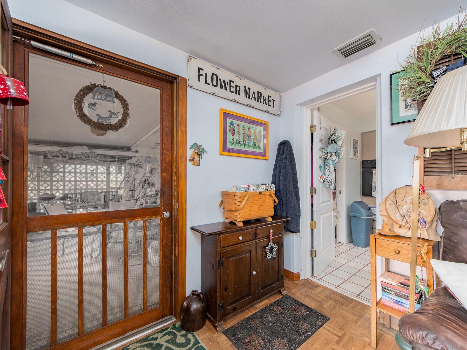 Image 18 of 23 For 471 Sierra Circle E