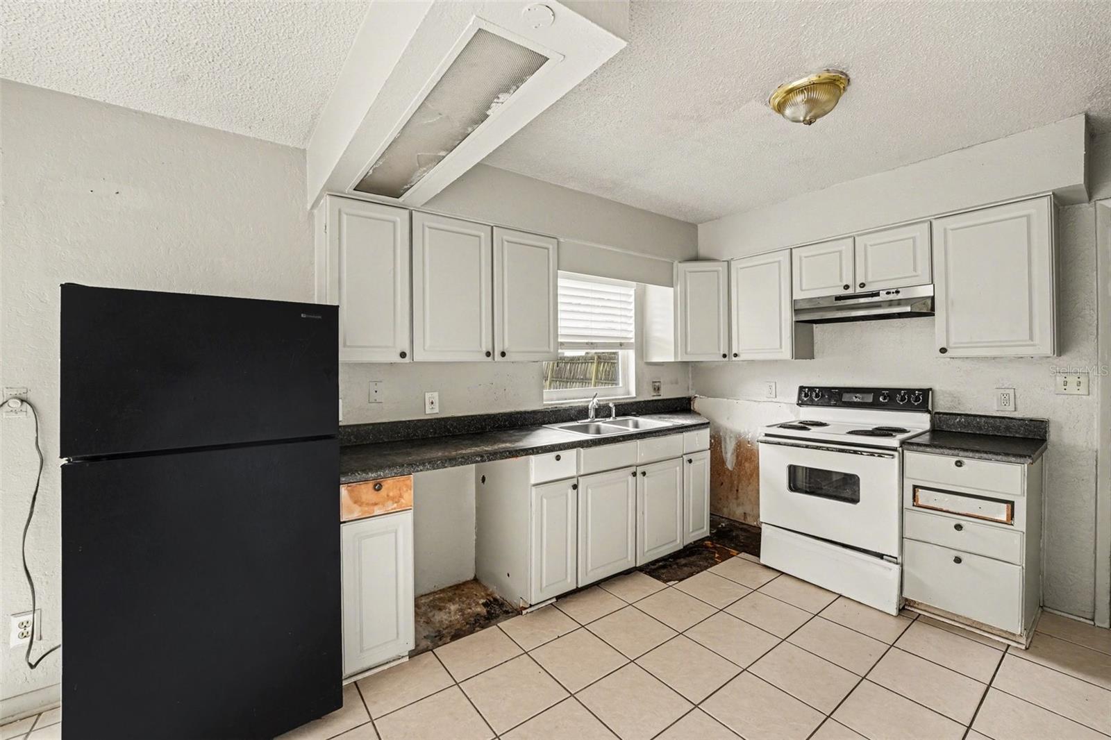 Image 10 of 27 For 611 Limber Lane