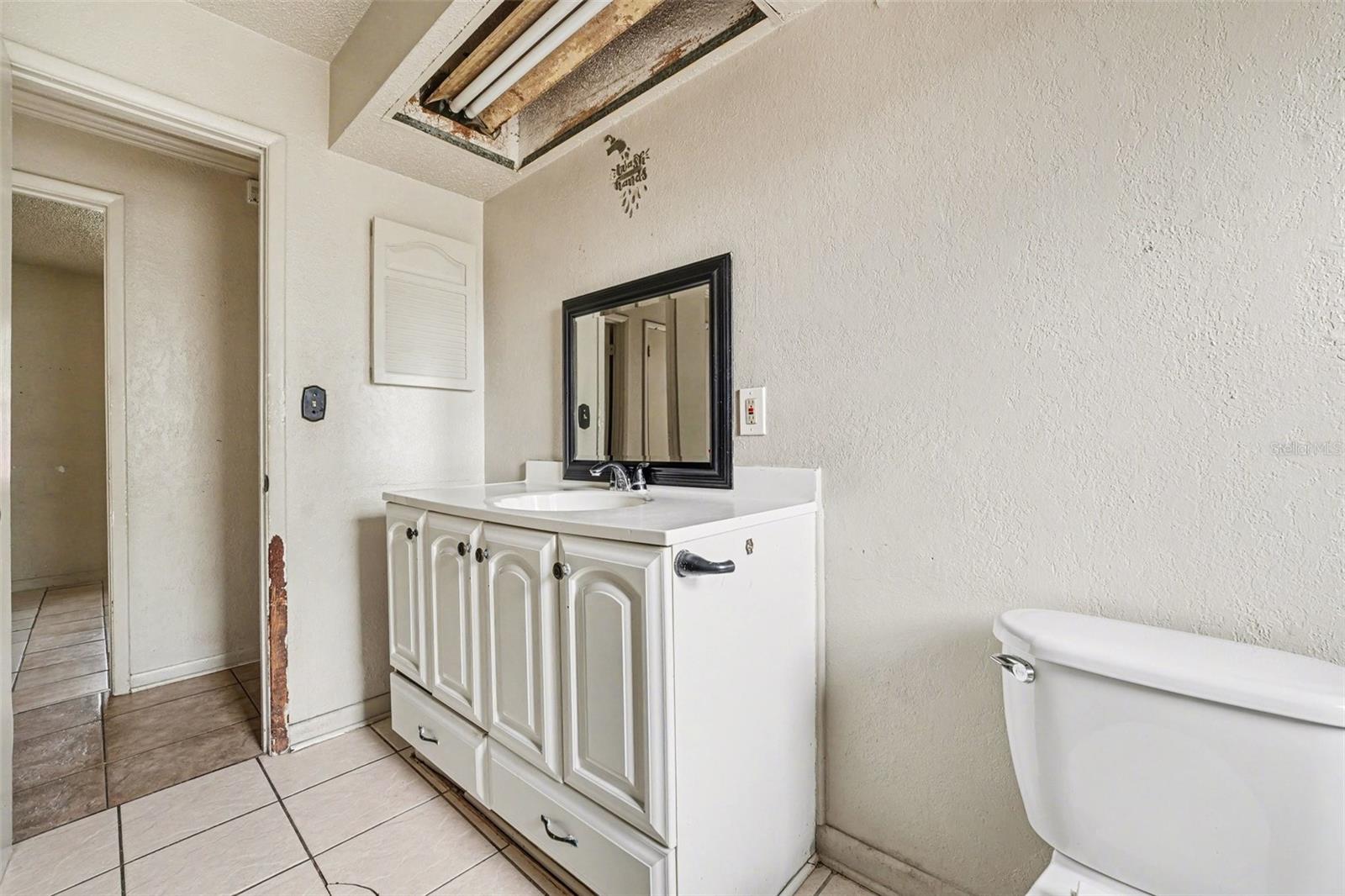 Image 15 of 27 For 611 Limber Lane