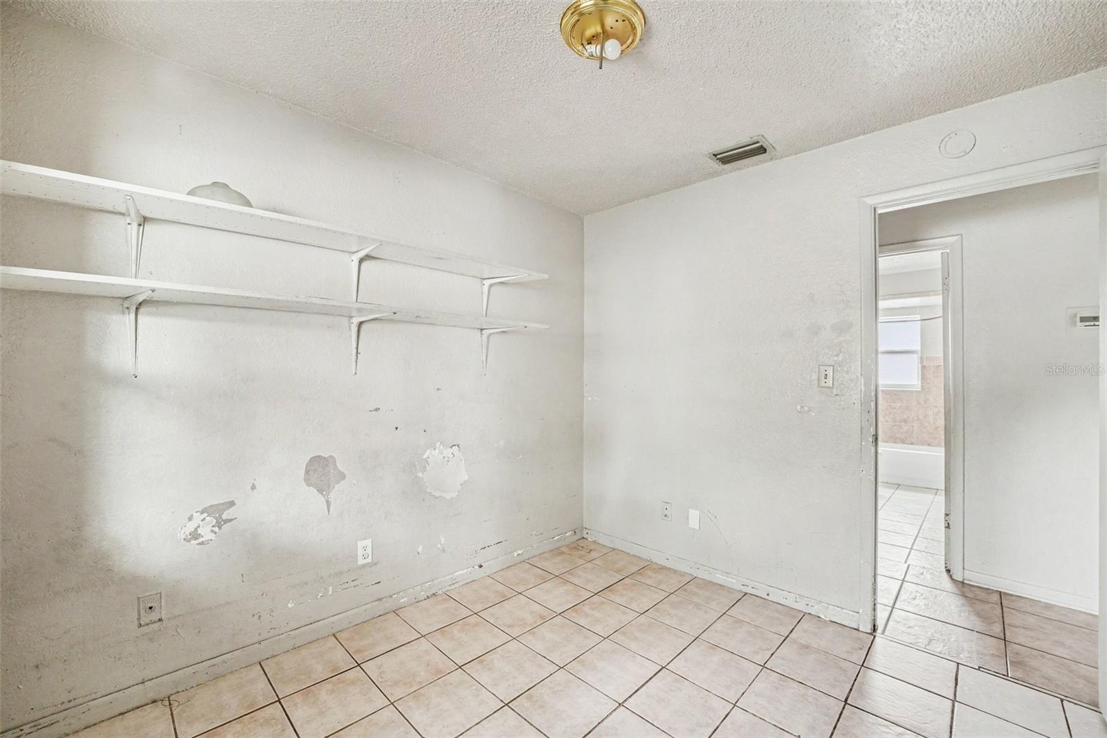 Image 22 of 27 For 611 Limber Lane