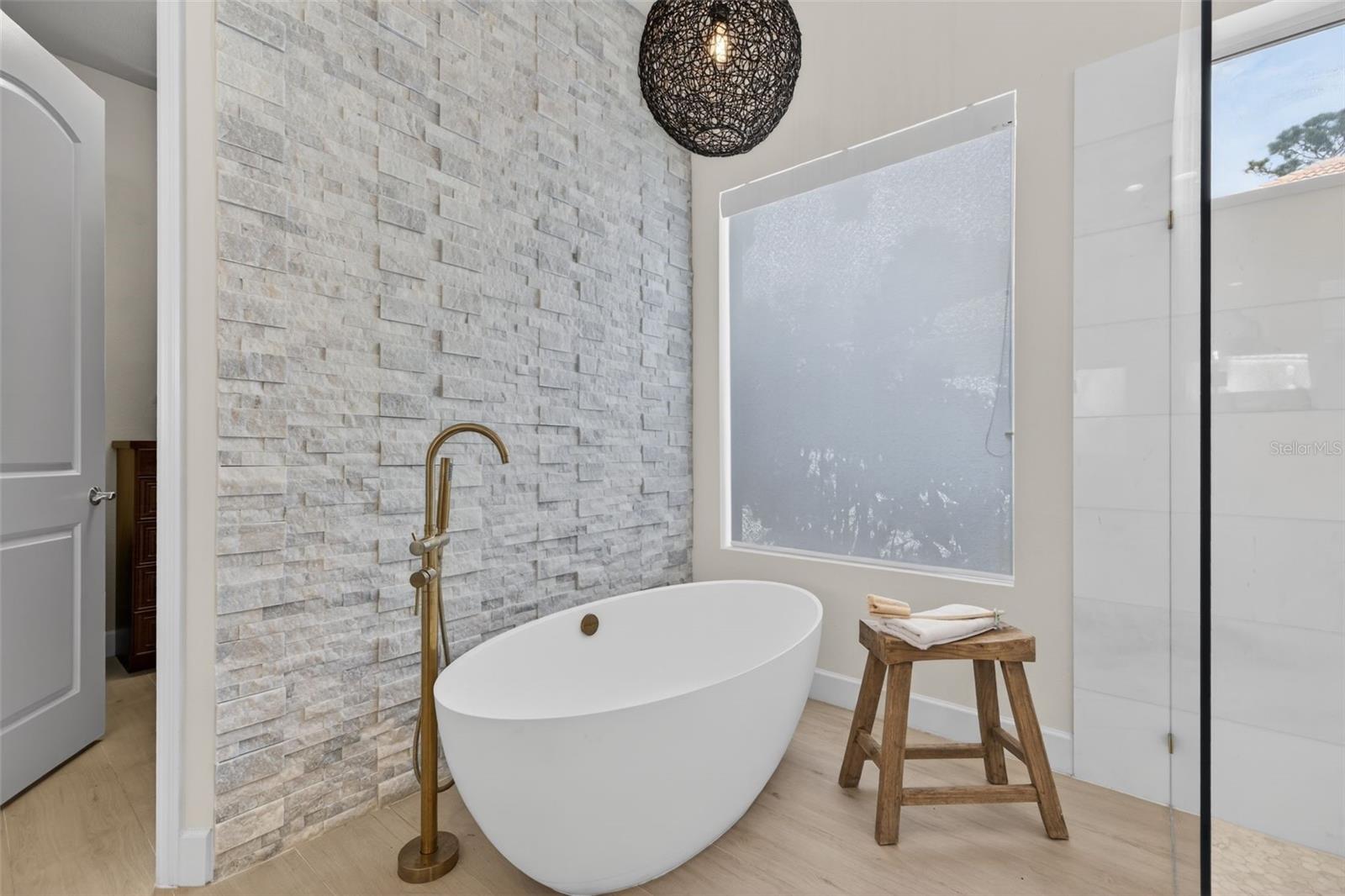 Image 31 of 82 For 5085 Quill Court