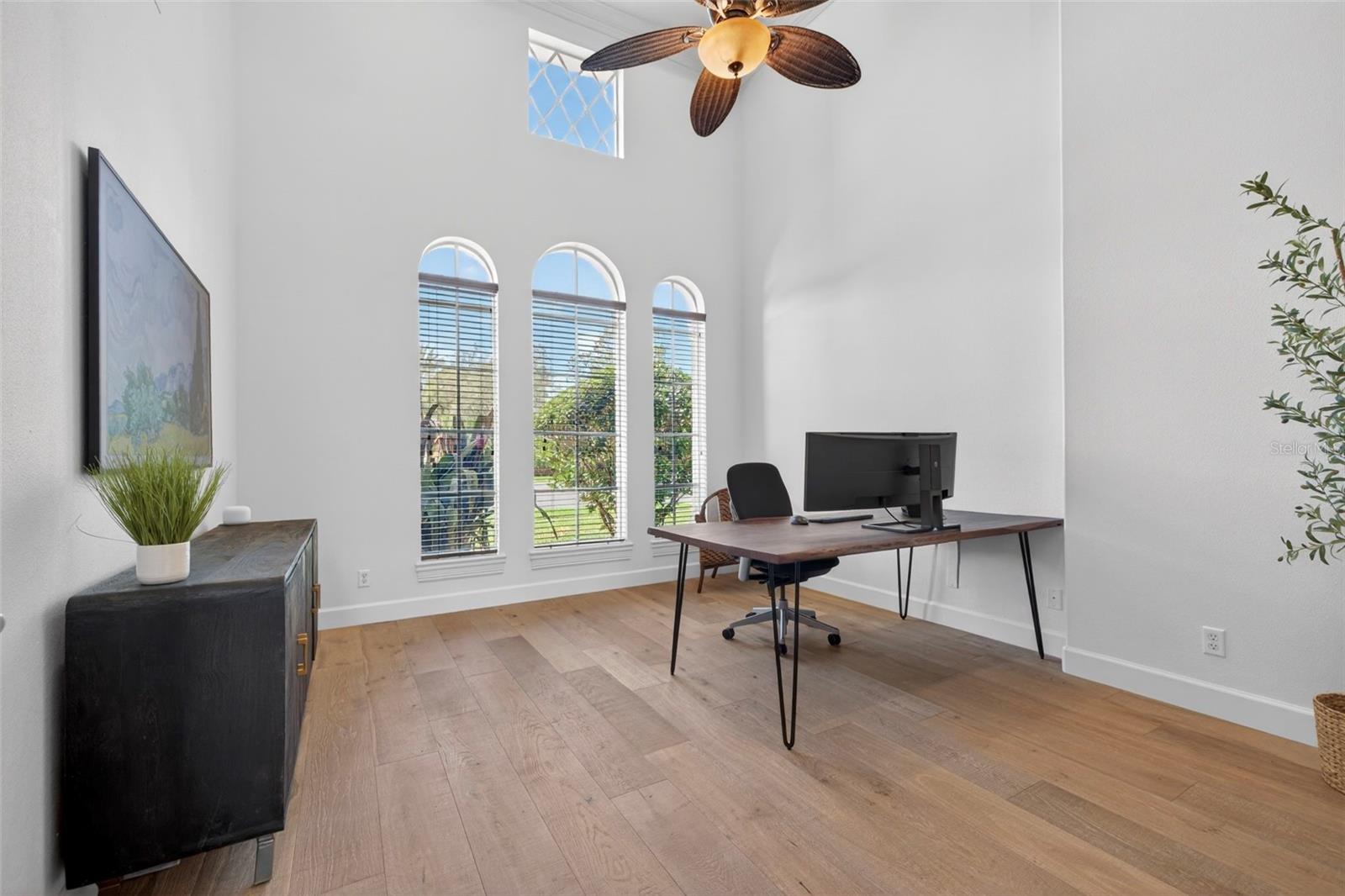 Image 6 of 82 For 5085 Quill Court