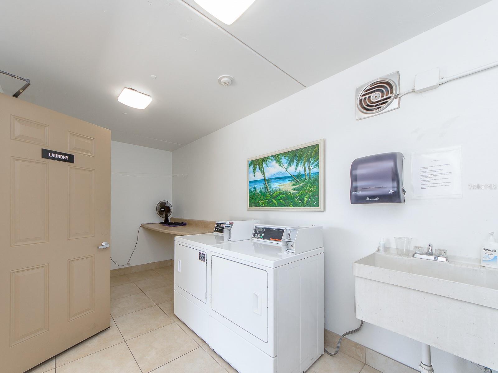 Image 24 of 36 For 105 Island Way 143