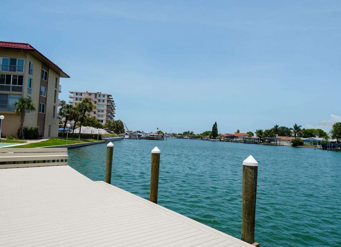 Image 32 of 36 For 105 Island Way 143