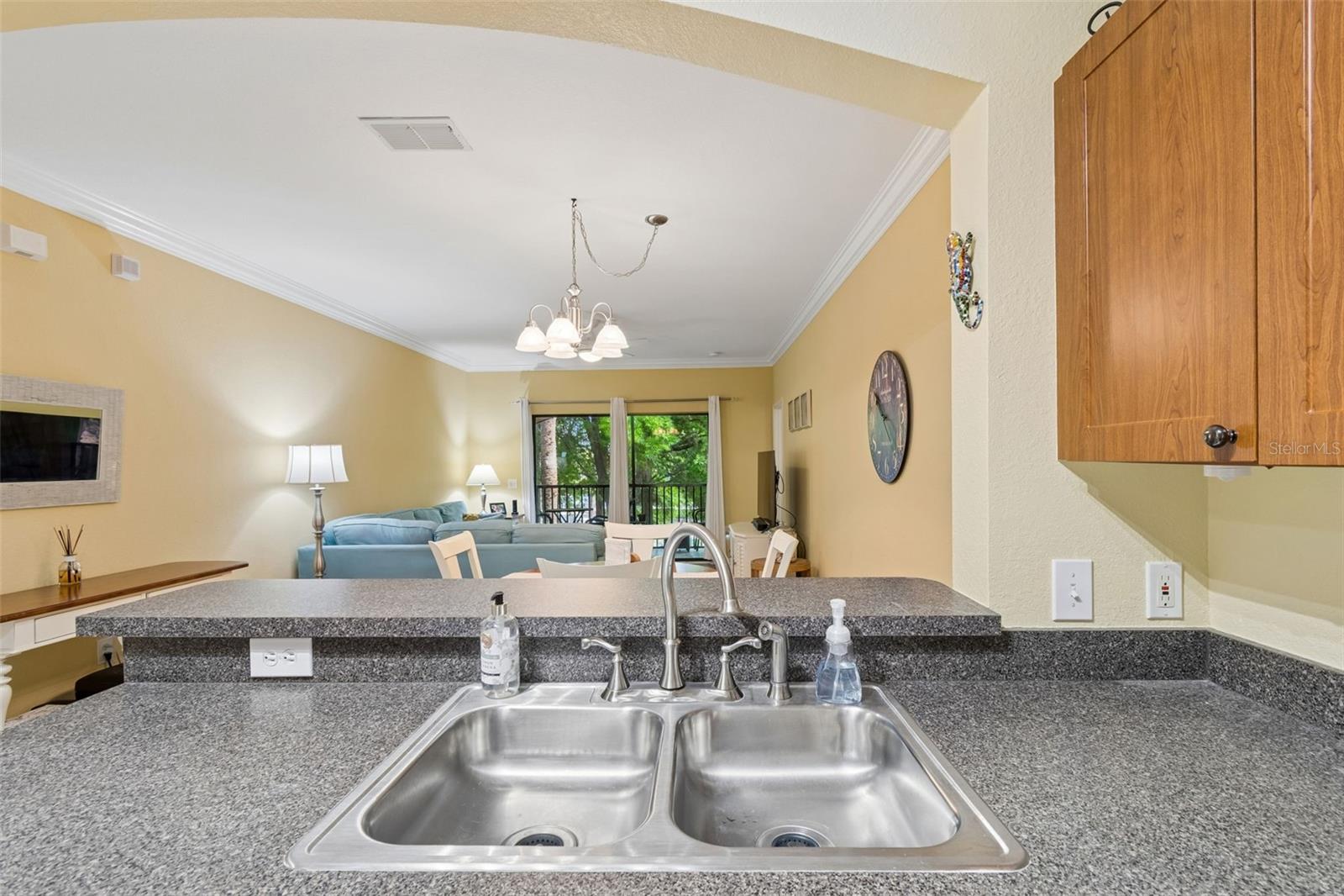 Image 17 of 69 For 2261 Tuscany Trace 102