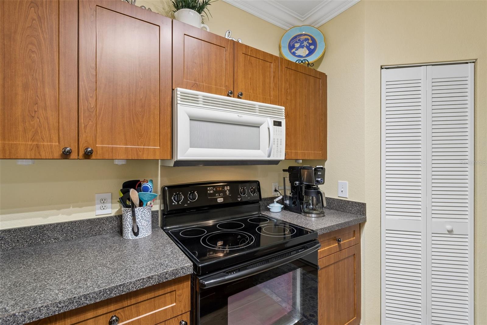 Image 20 of 69 For 2261 Tuscany Trace 102