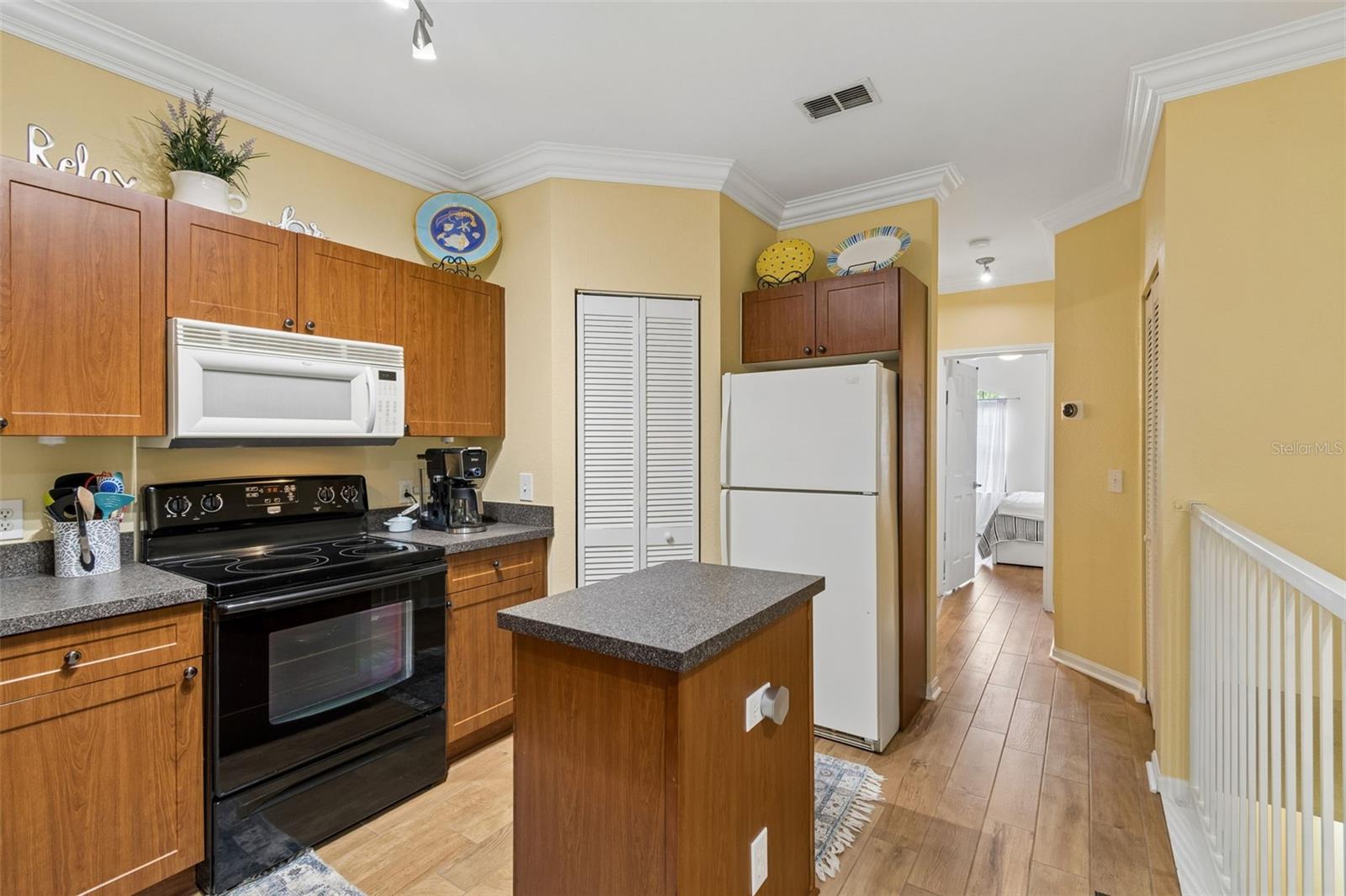 Image 21 of 69 For 2261 Tuscany Trace 102