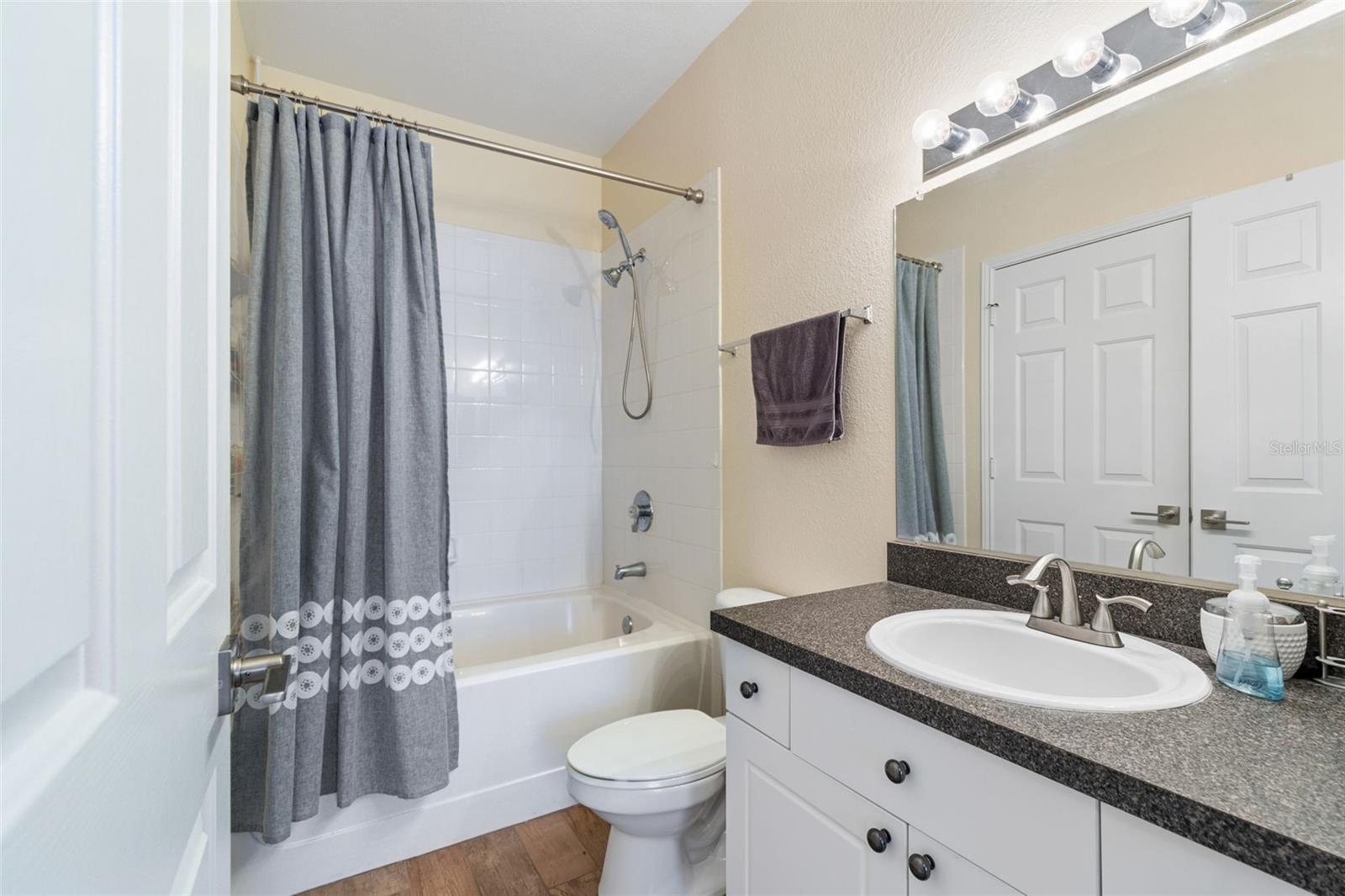 Image 26 of 69 For 2261 Tuscany Trace 102