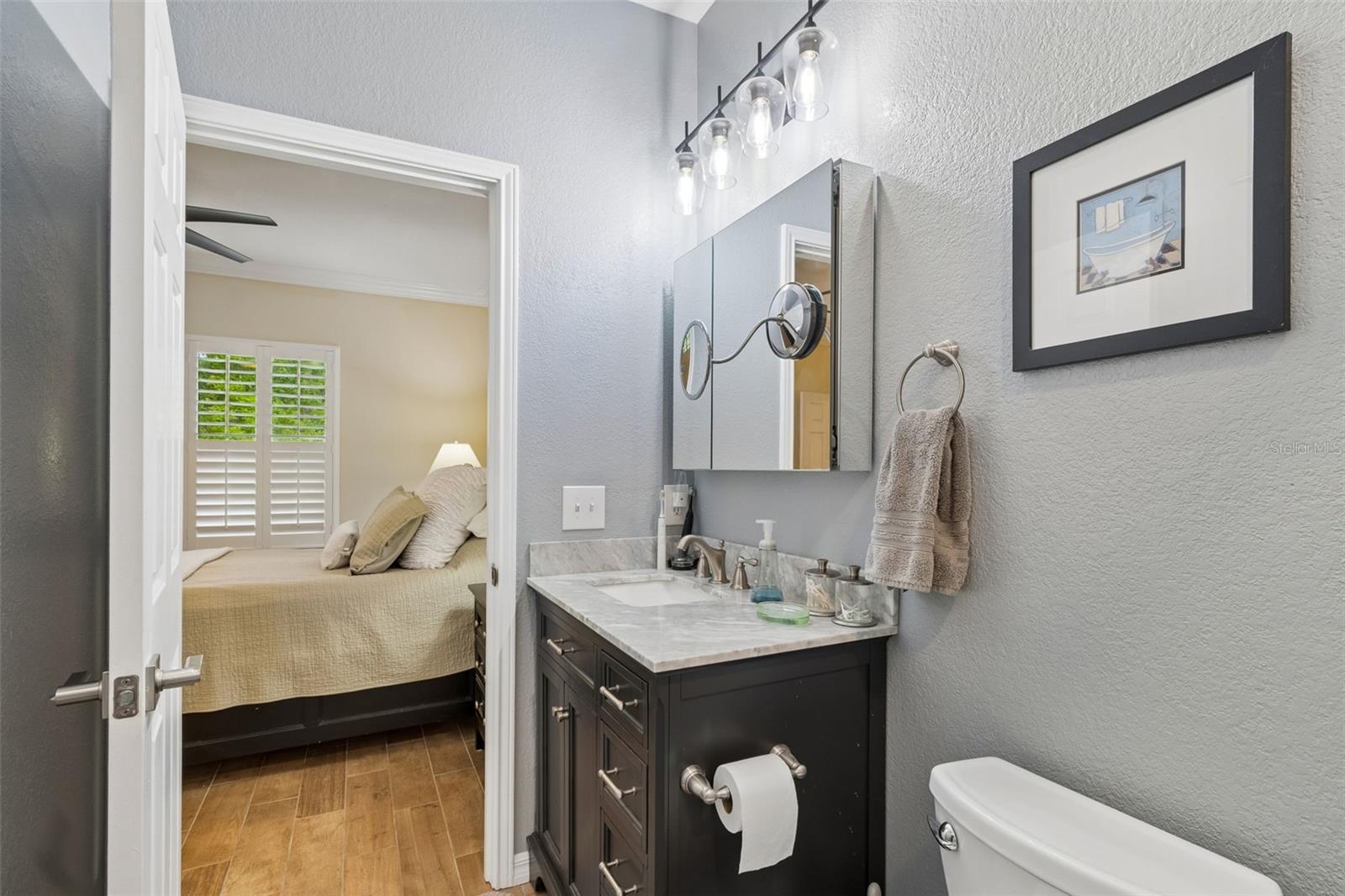 Image 37 of 69 For 2261 Tuscany Trace 102