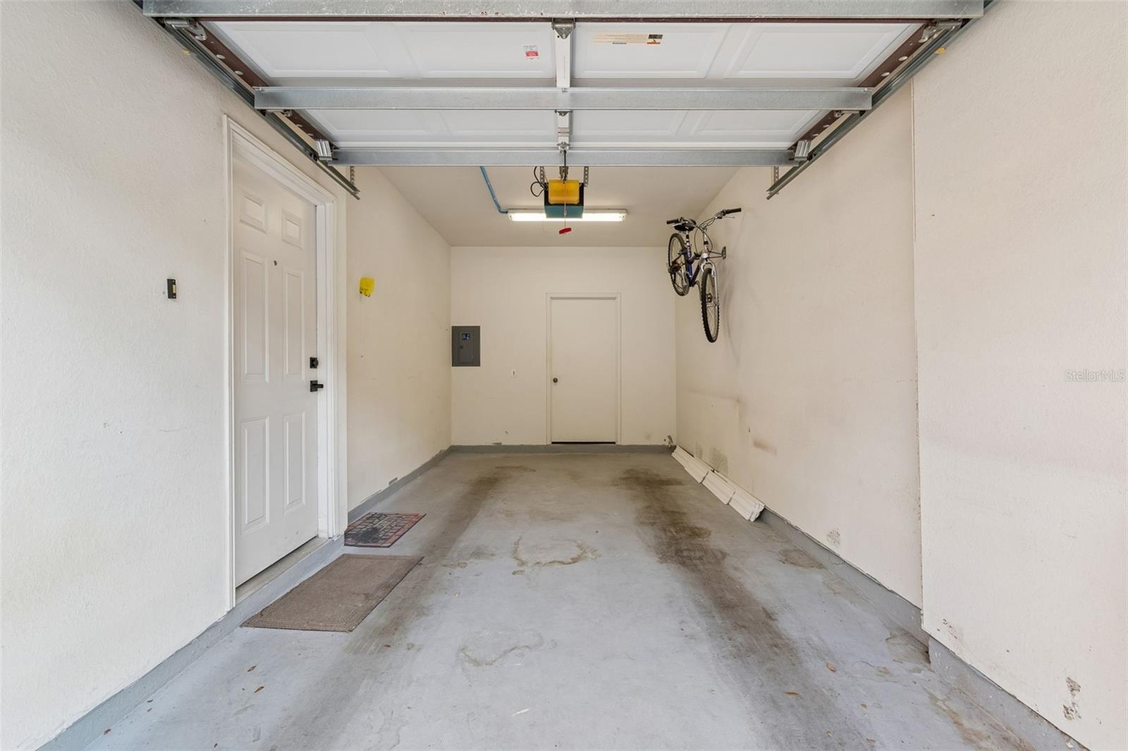 Image 39 of 69 For 2261 Tuscany Trace 102