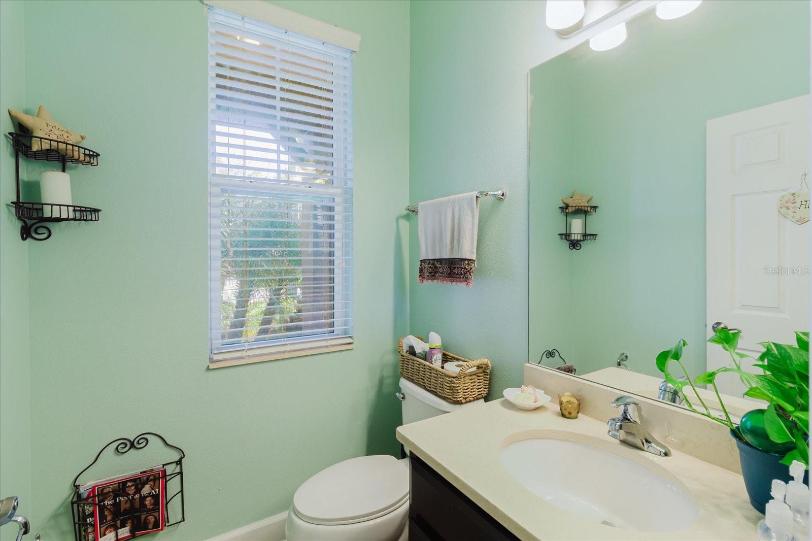 Listing photo id 14 for 6516 Salt Creek Avenue